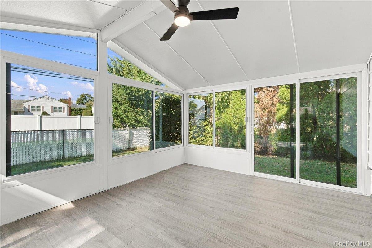 9 John Street Property Photo 25