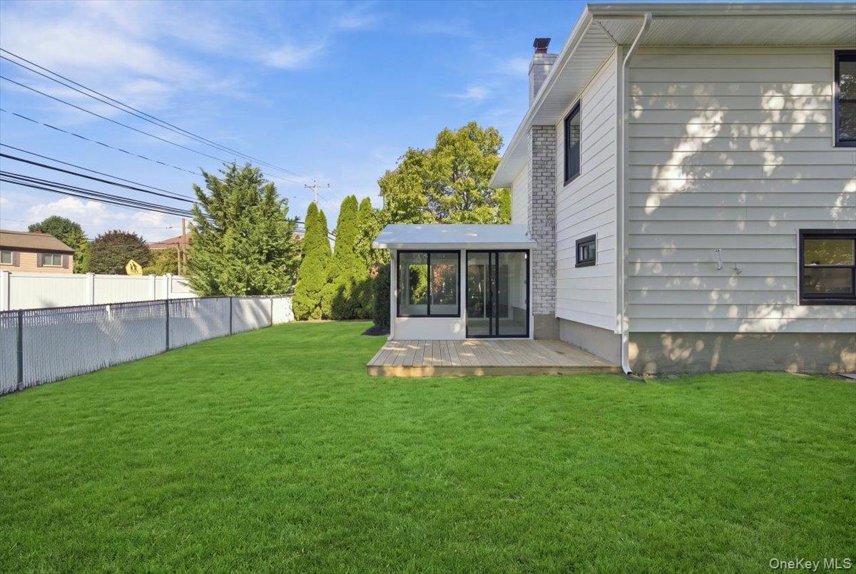 9 John Street Property Photo 31