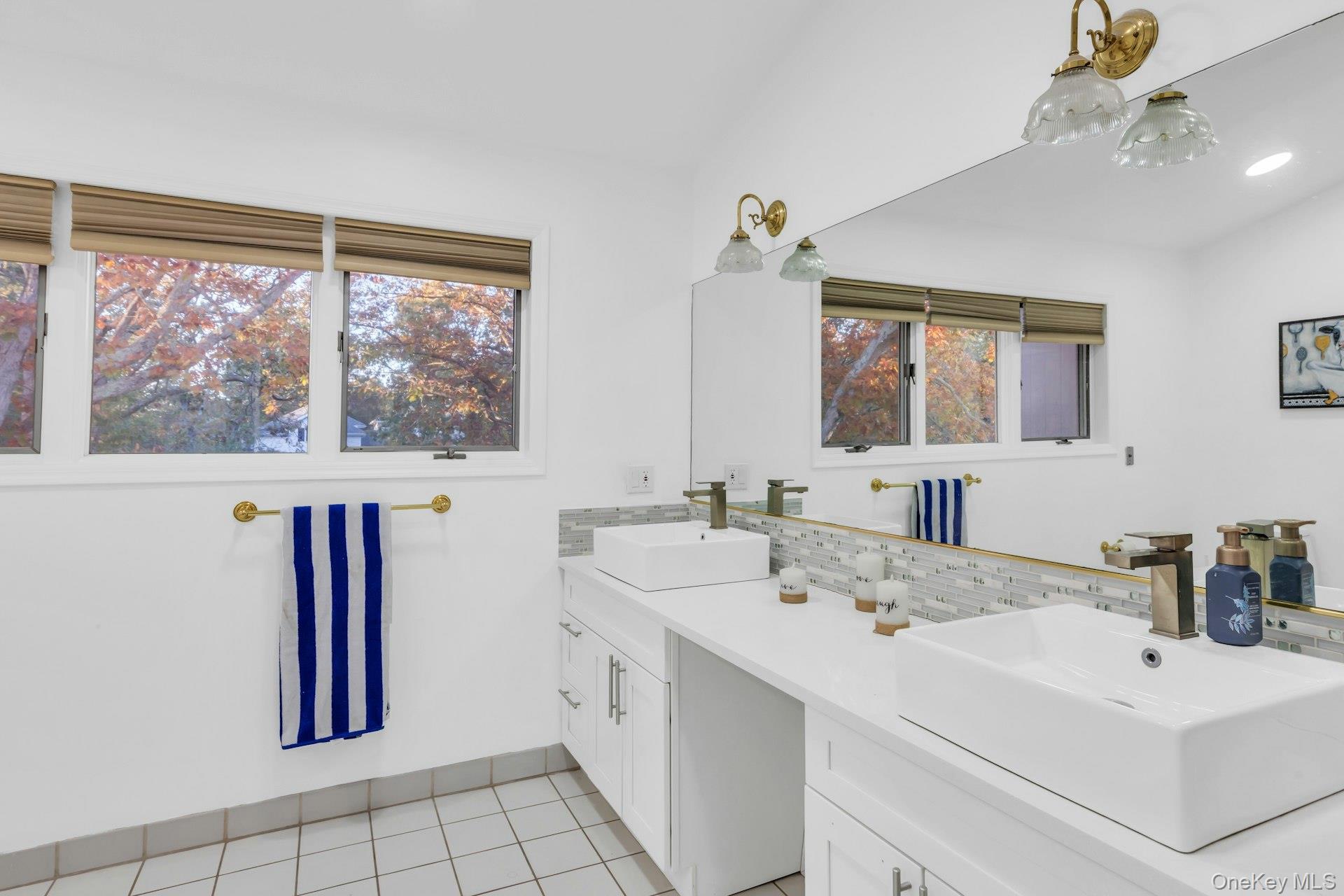 19 Bay Woods Drive Property Photo 33