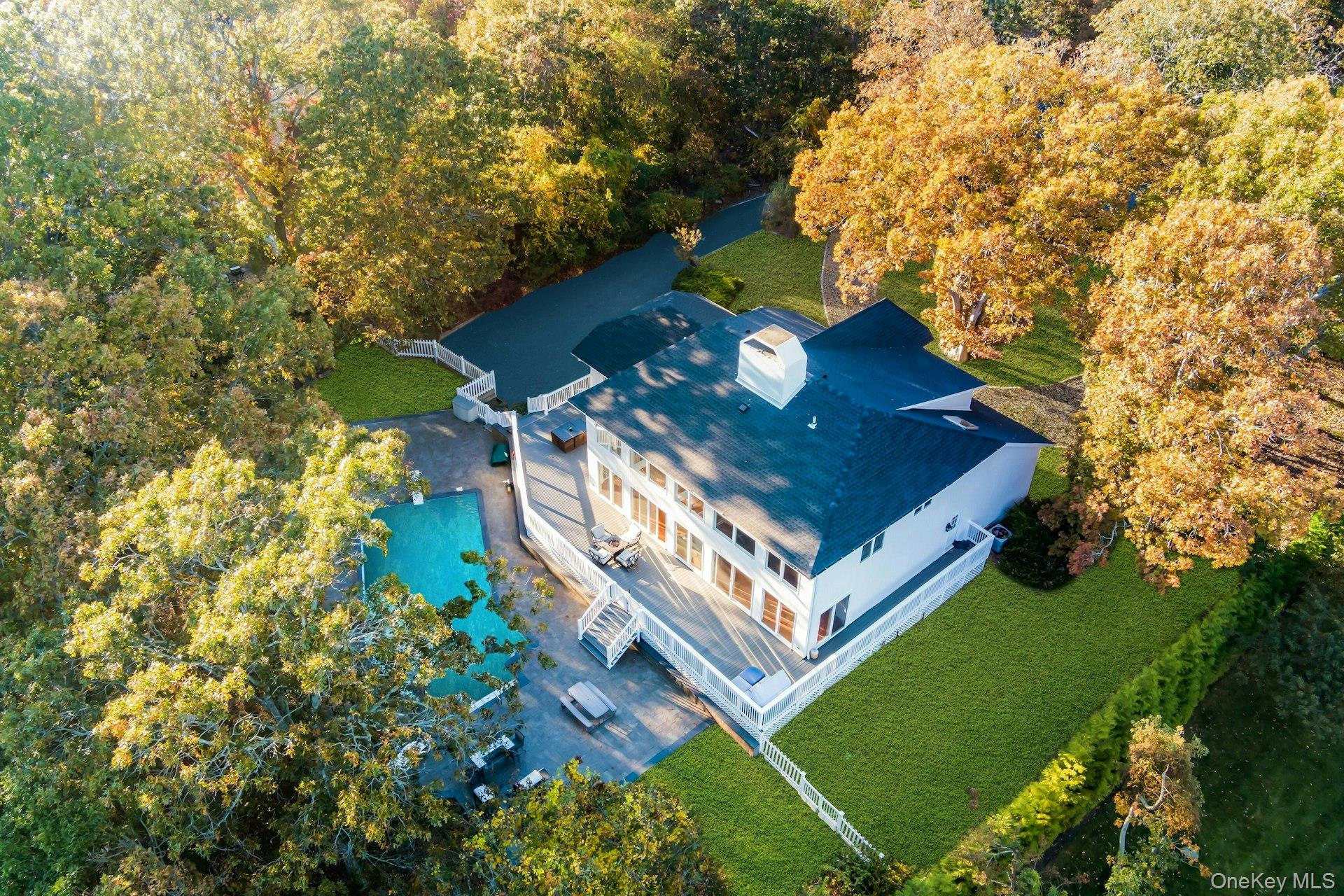 19 Bay Woods Drive Property Photo 45