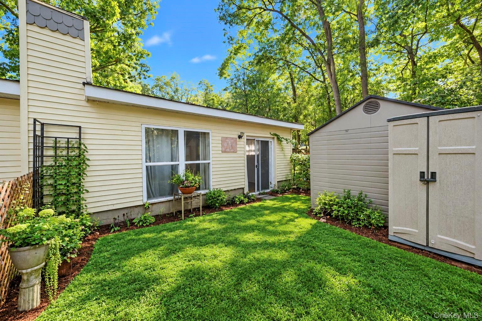 50 Hewlett Drive Property Photo 3