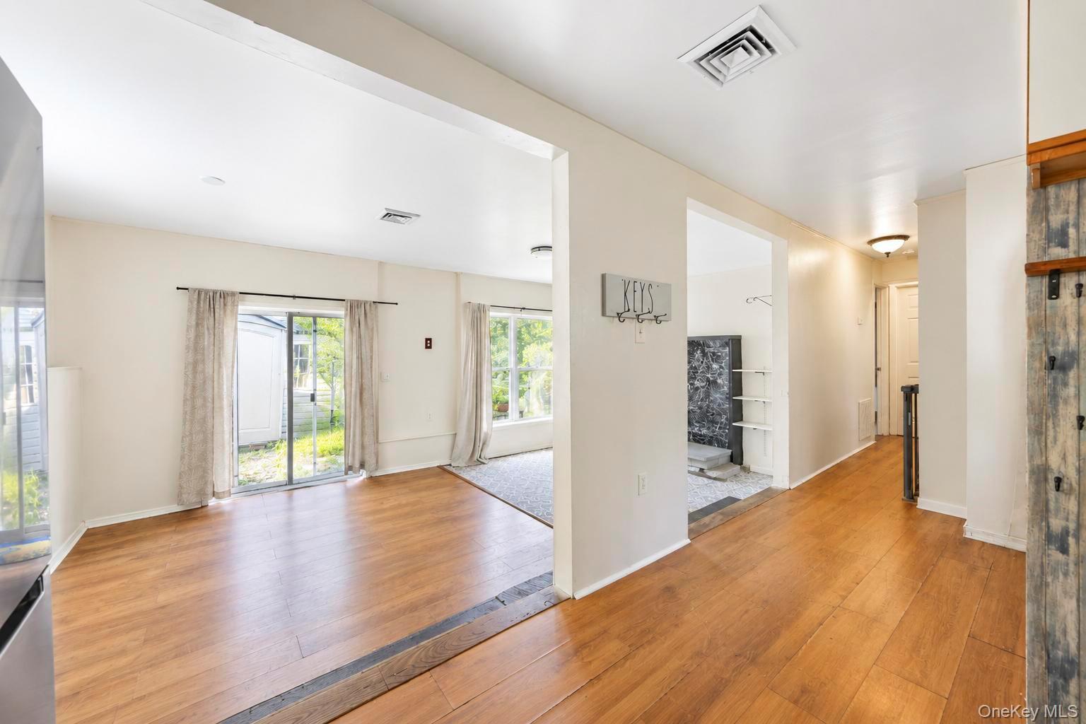50 Hewlett Drive Property Photo 9