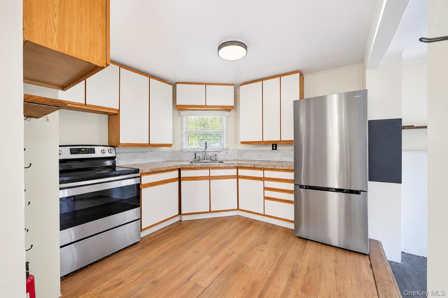 50 Hewlett Drive Property Photo 14