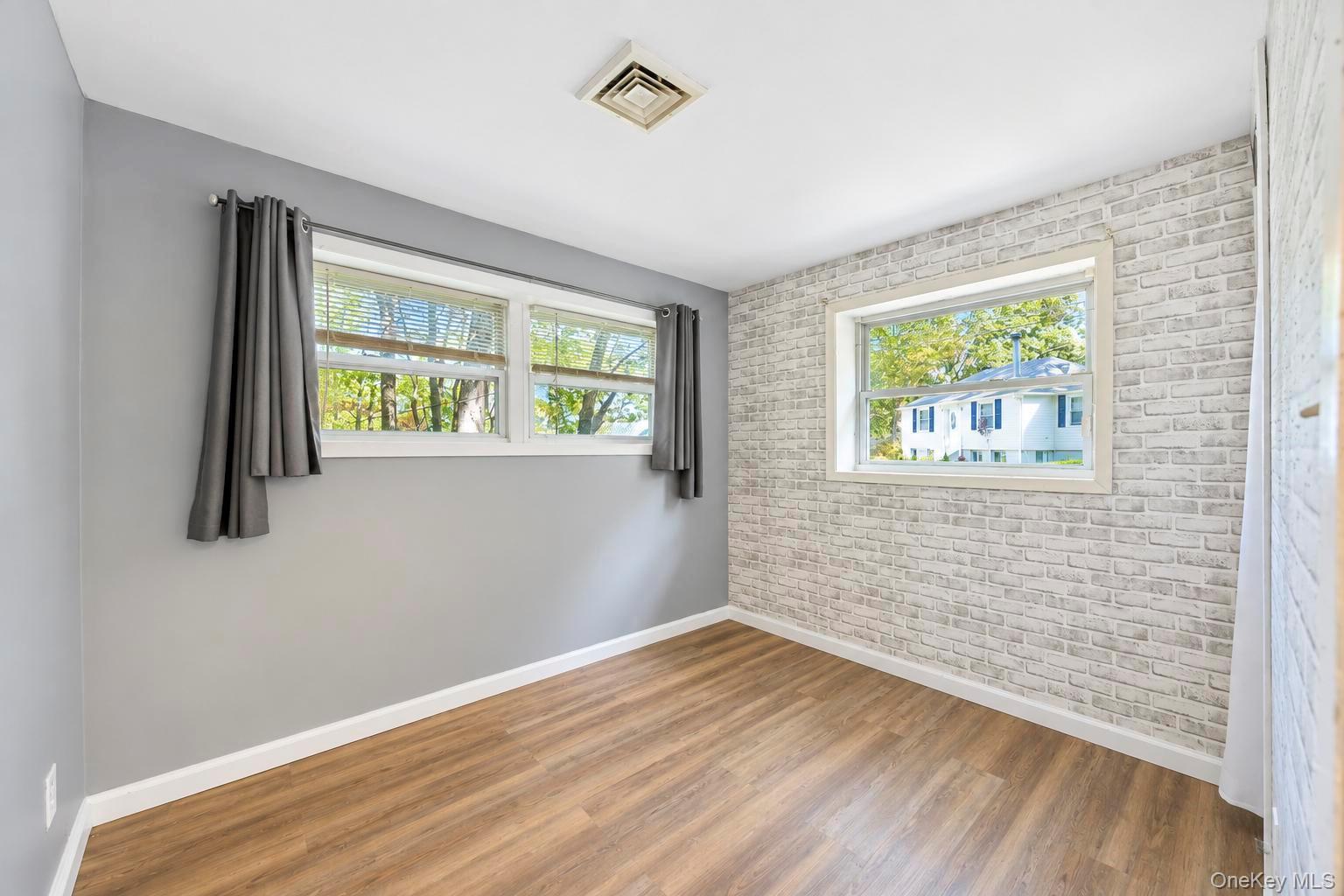 50 Hewlett Drive Property Photo 20
