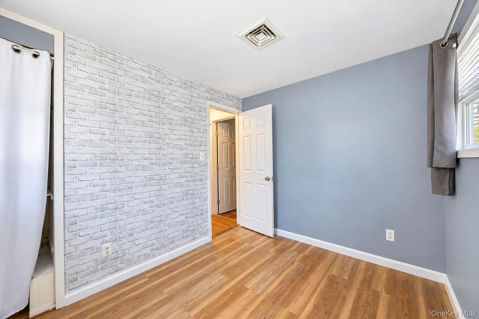 50 Hewlett Drive Property Photo 21
