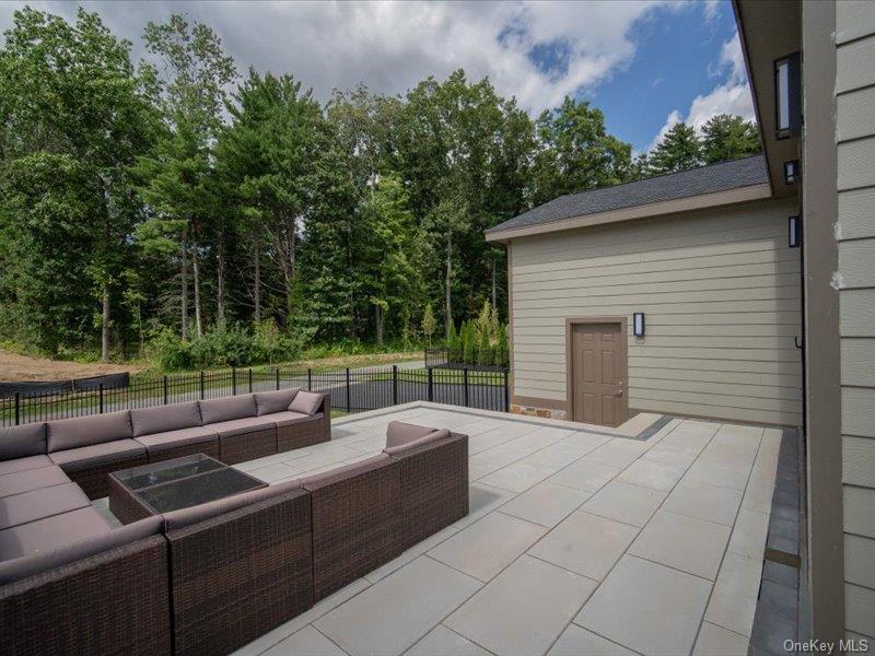 31 Oak Riidge Boulevard Property Photo 43