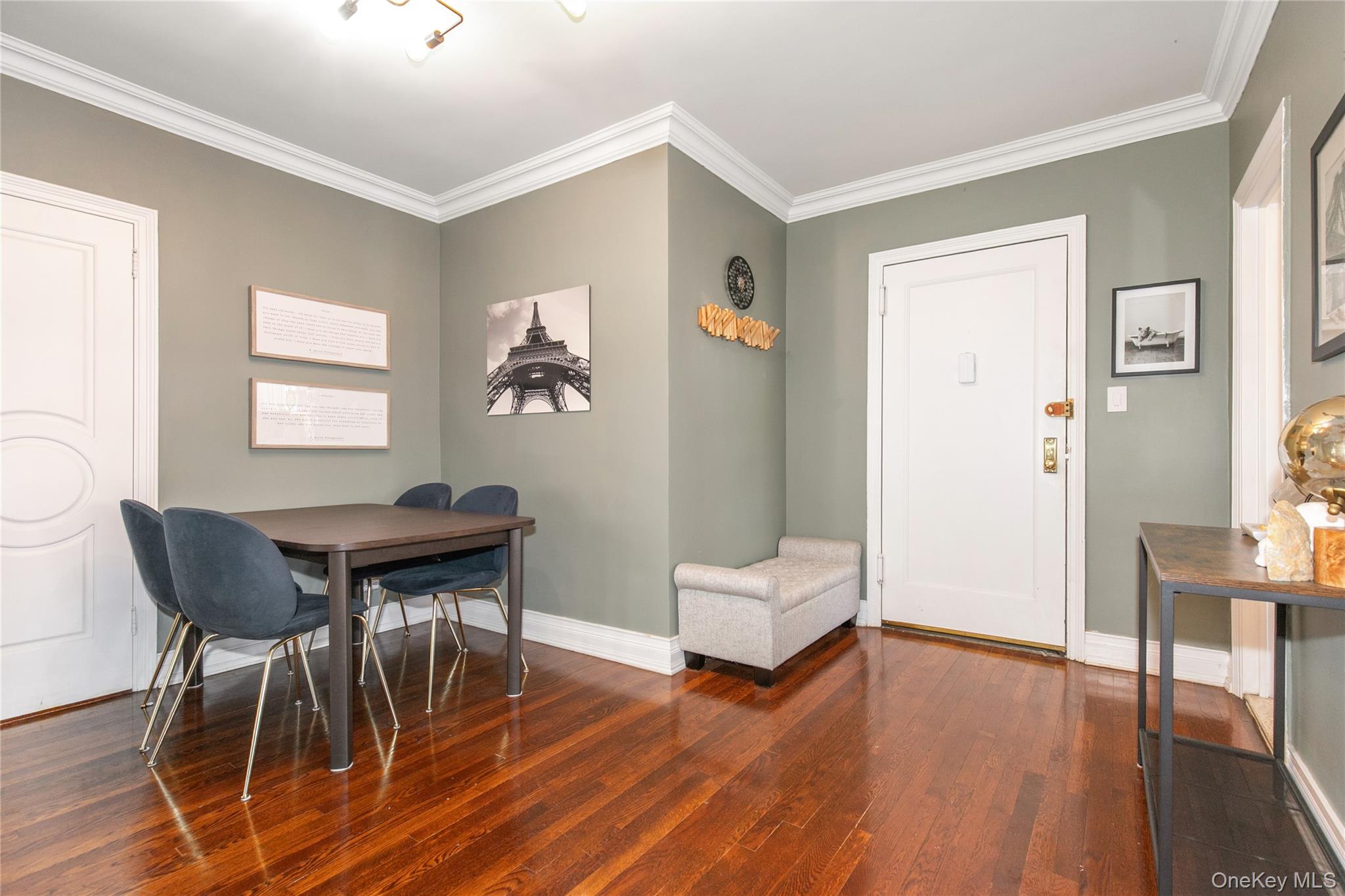 90 Knightsbridge Road 4j Property Photo 3
