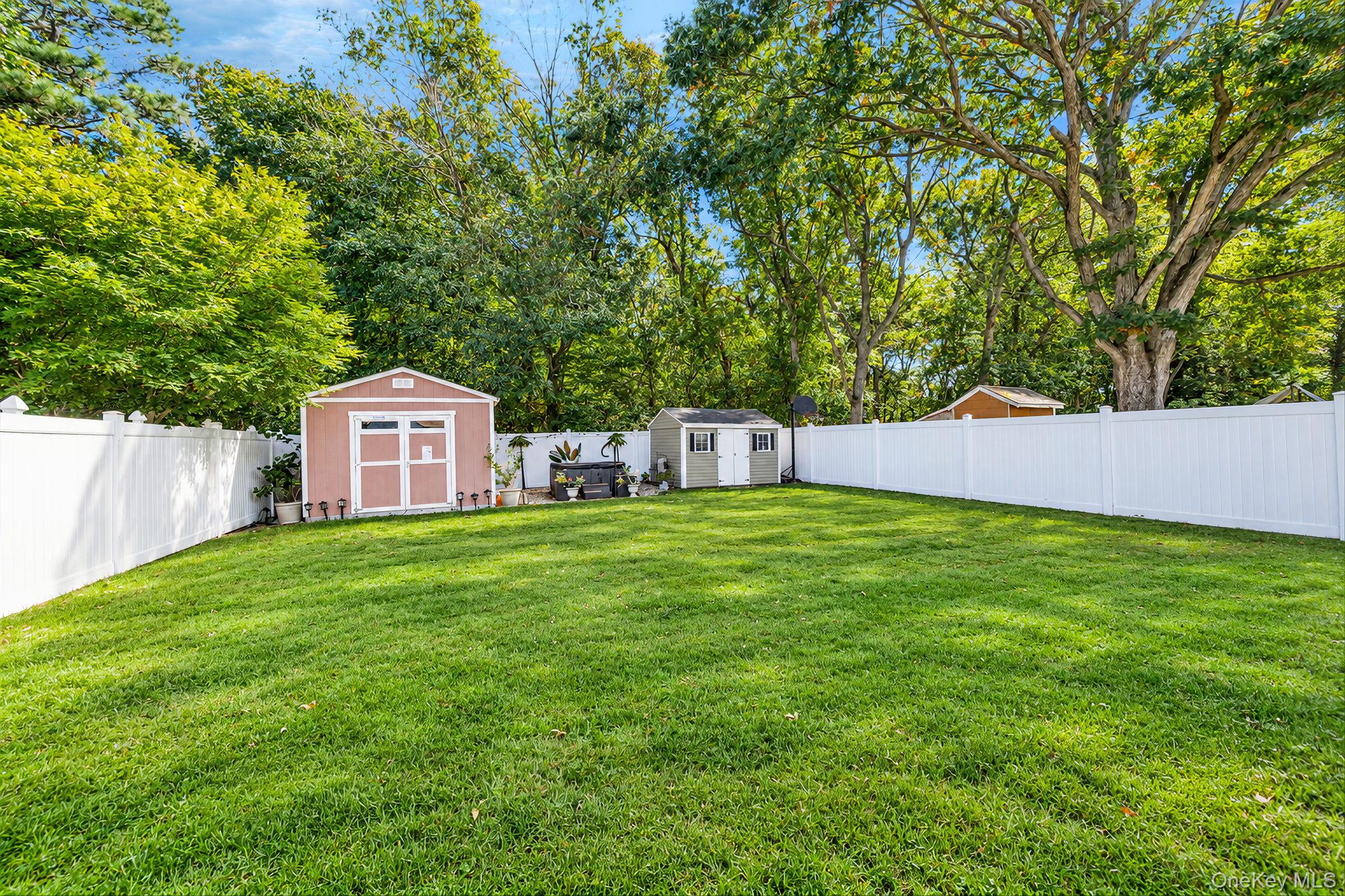 177 N Evergreen Drive Property Photo 8