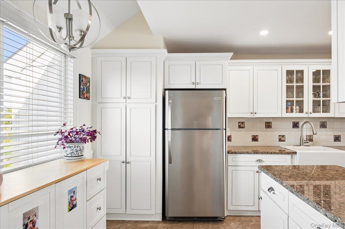 13 Waters Edge Property Photo 6