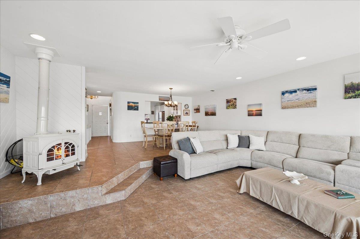 13 Waters Edge Property Photo 12