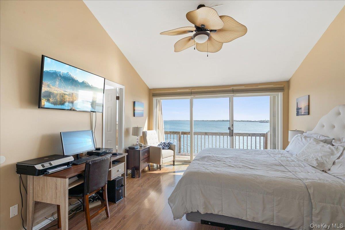 13 Waters Edge Property Photo 17