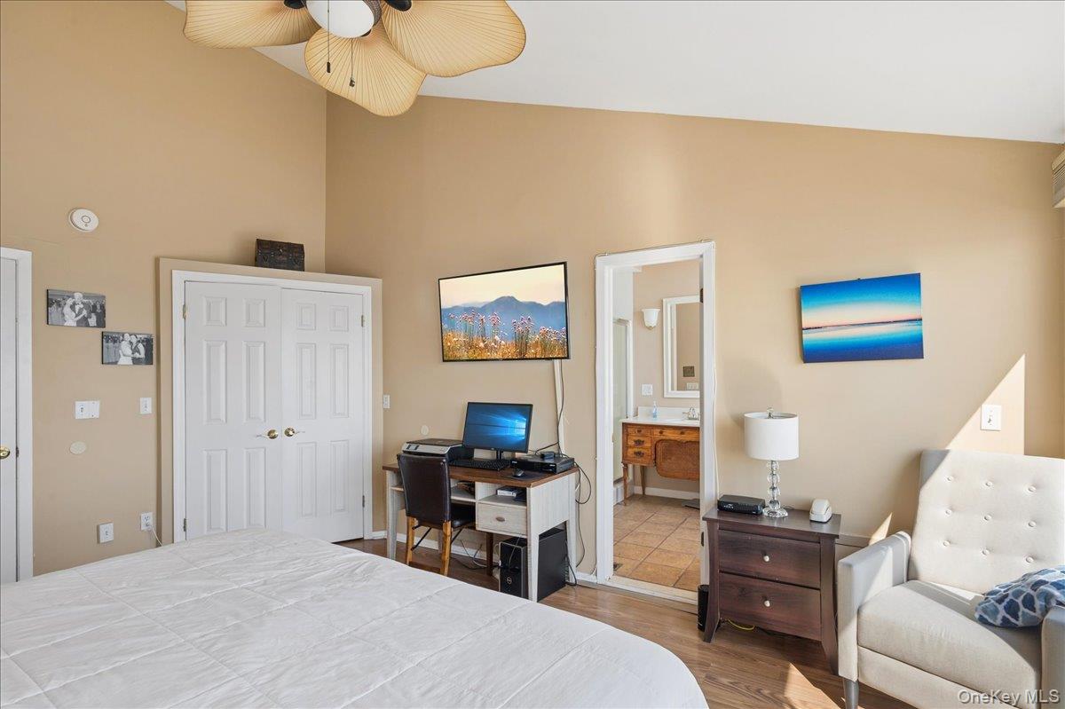 13 Waters Edge Property Photo 18