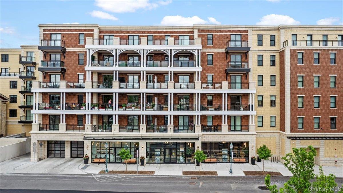 19 Washington Street 565 Property Photo 1
