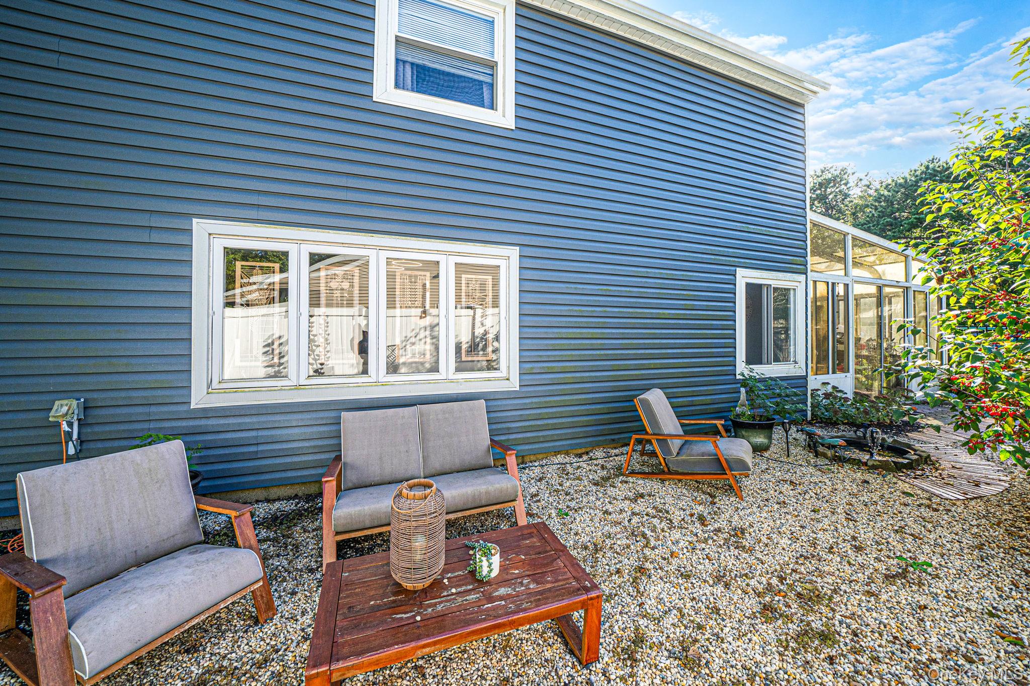 76 Corbin Avenue Property Photo 35