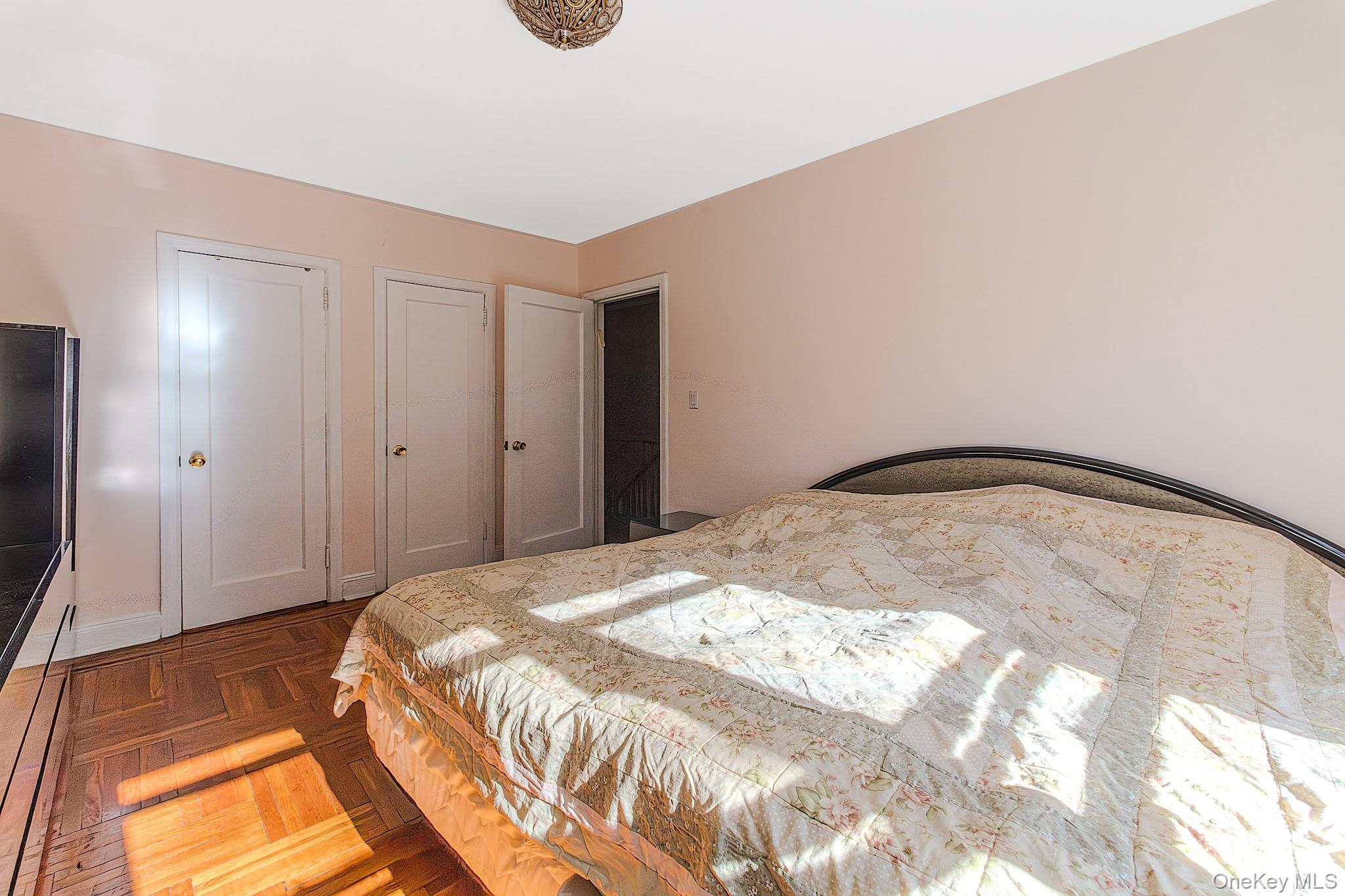 1886 Gerritsen Avenue Property Photo 11