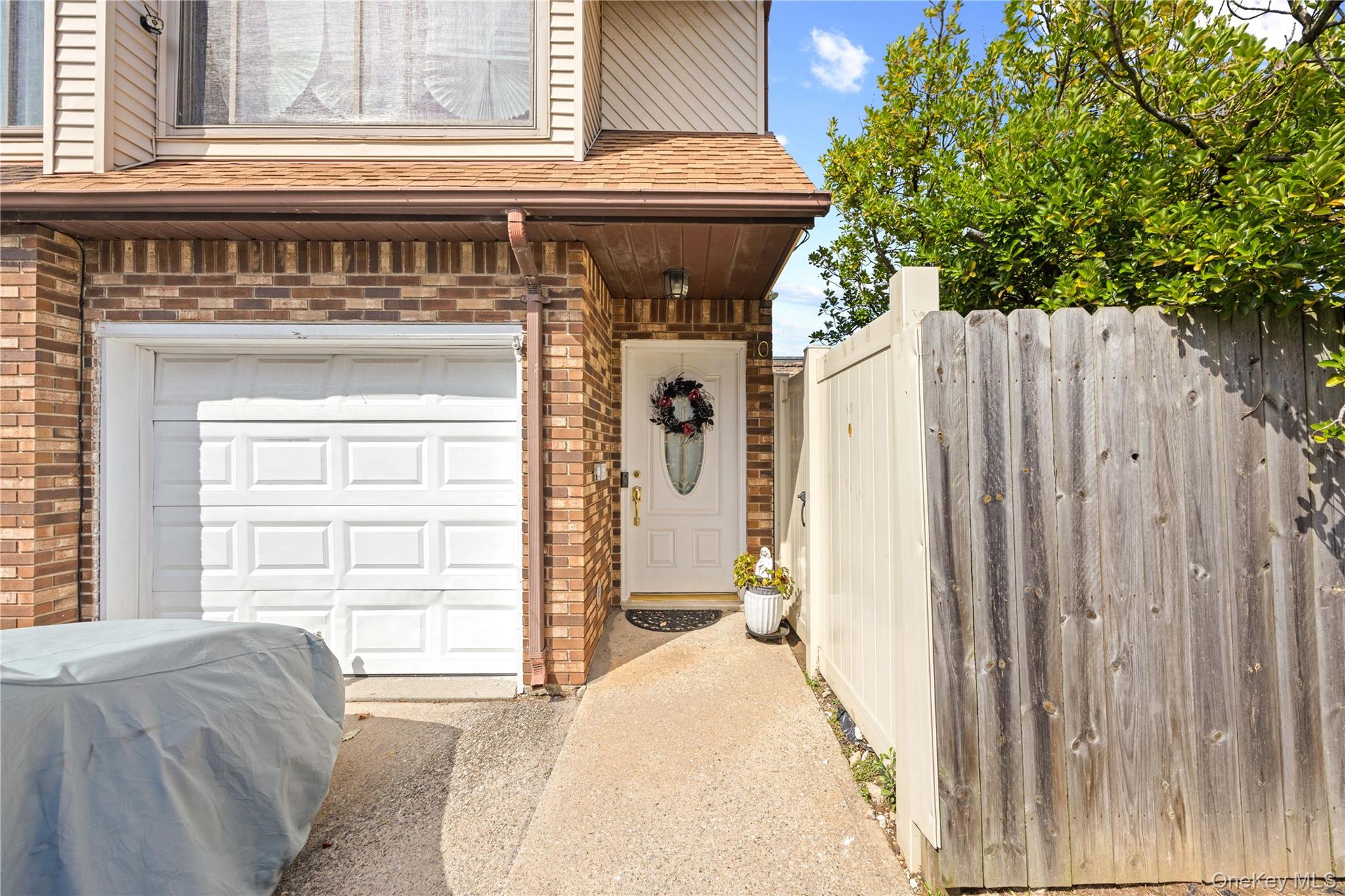 10 Lyndale Lane Property Photo 3