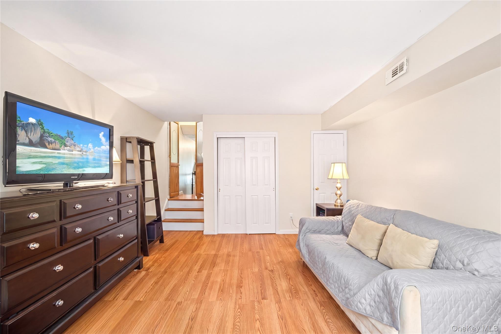 10 Lyndale Lane Property Photo 19