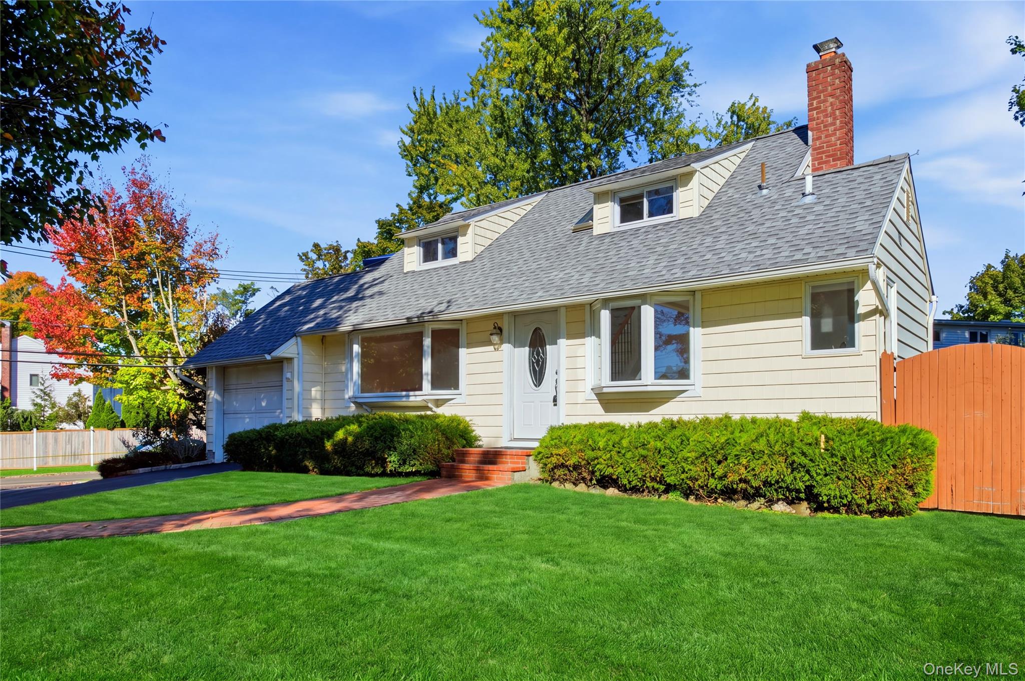 4 Elmont Lane Property Photo 4