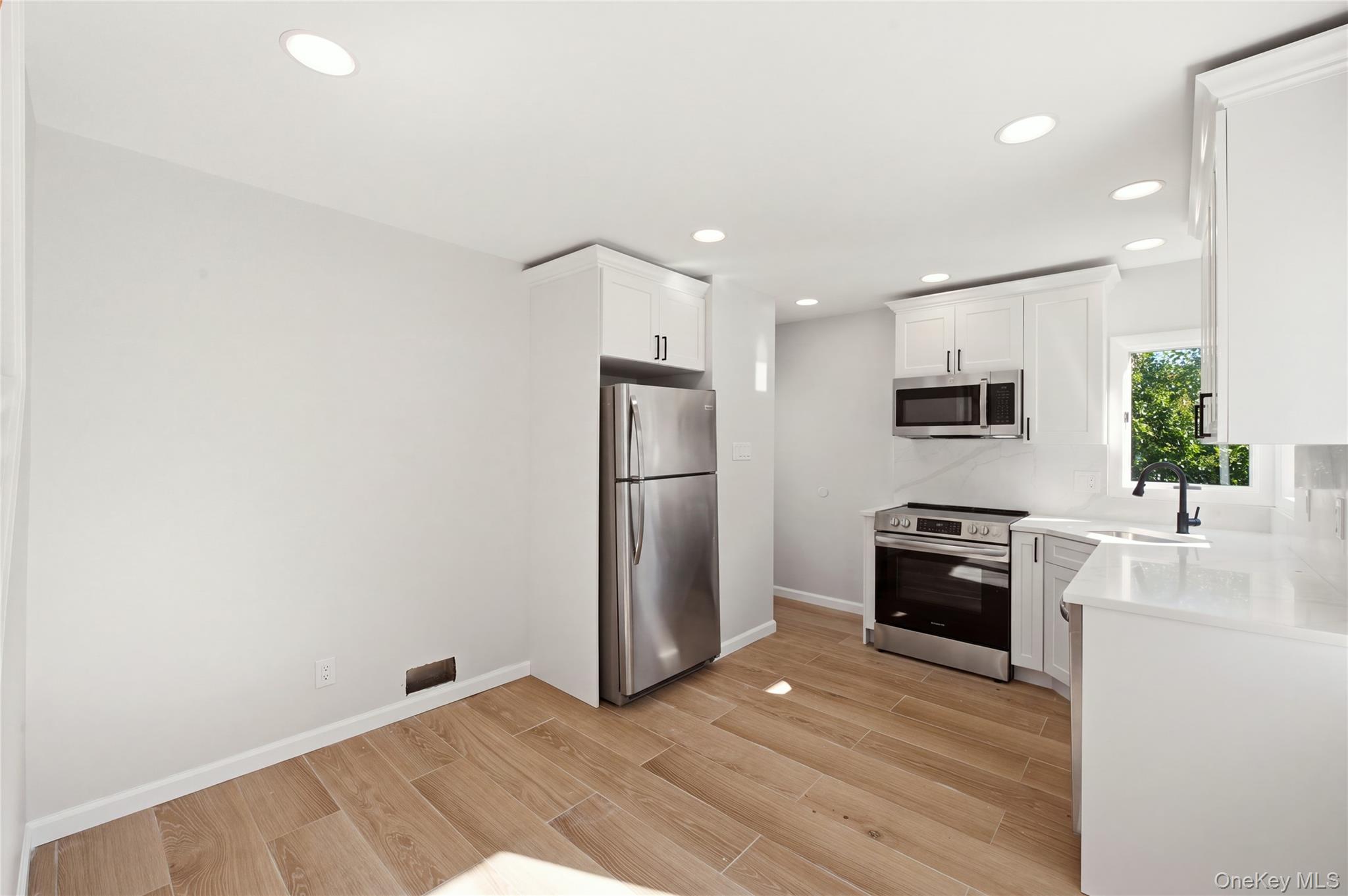 4 Elmont Lane Property Photo 7