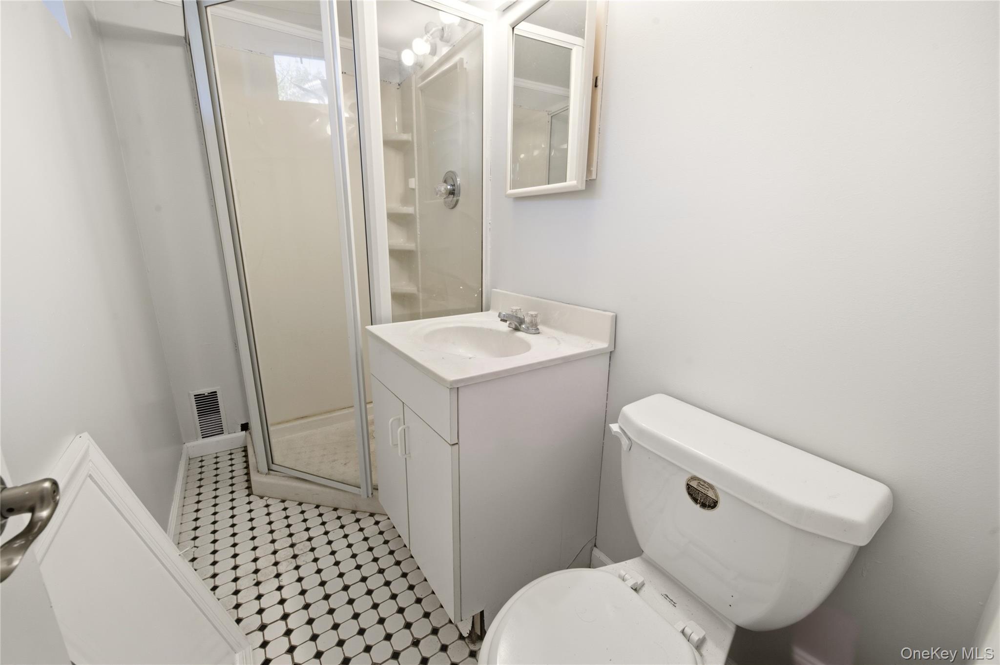4 Elmont Lane Property Photo 22