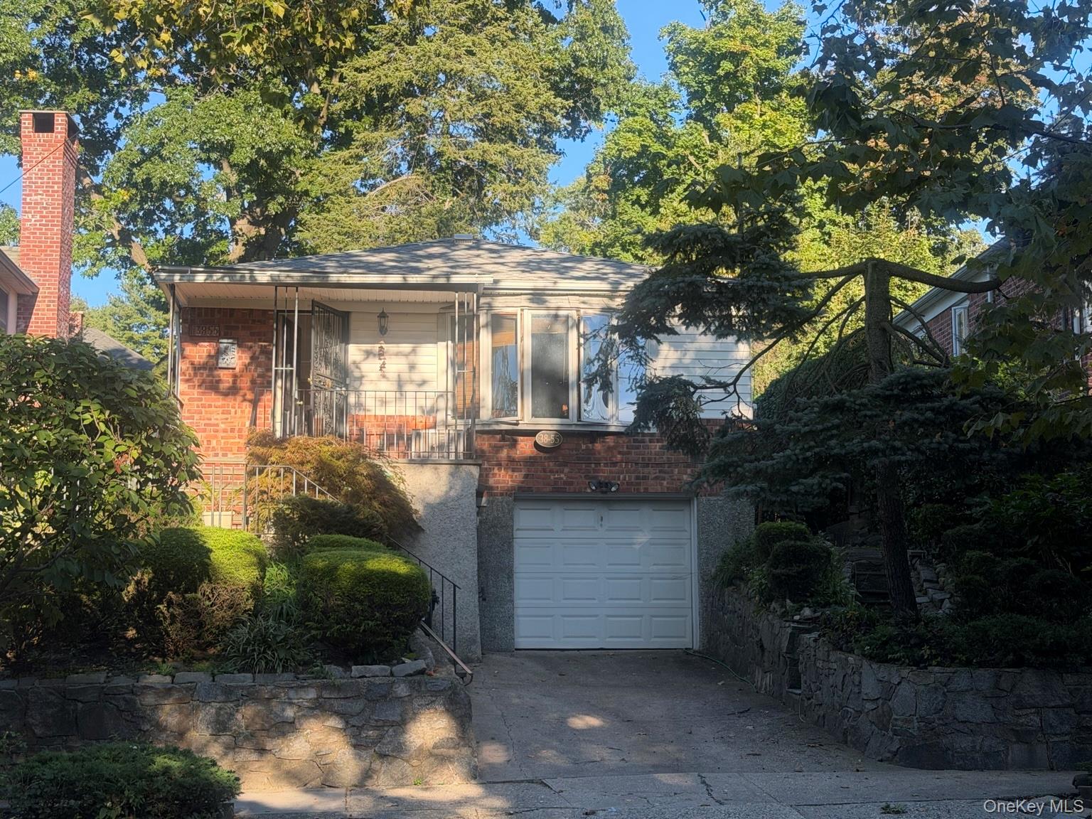 3855 Douglaston Parkway Property Photo 1