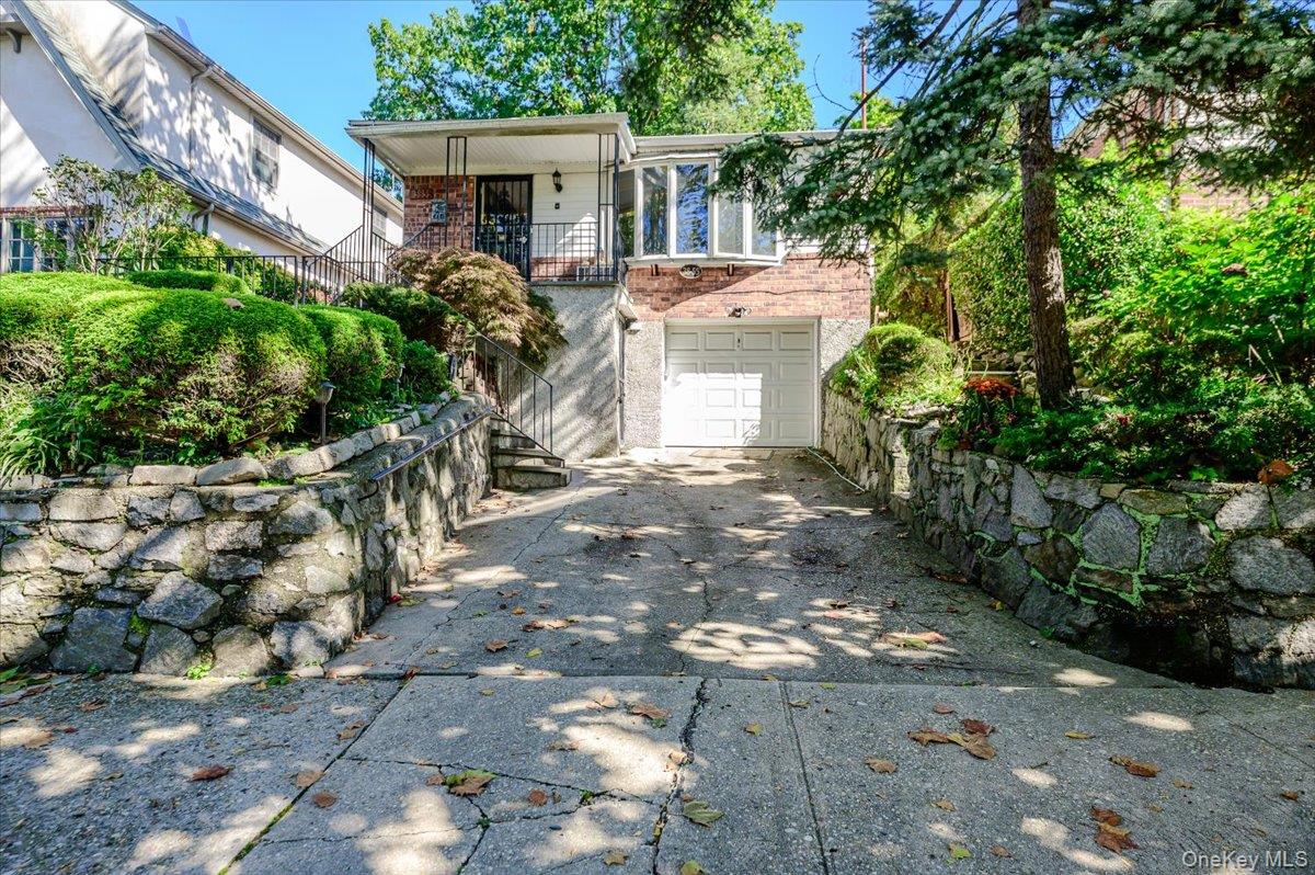 3855 Douglaston Parkway Property Photo 1