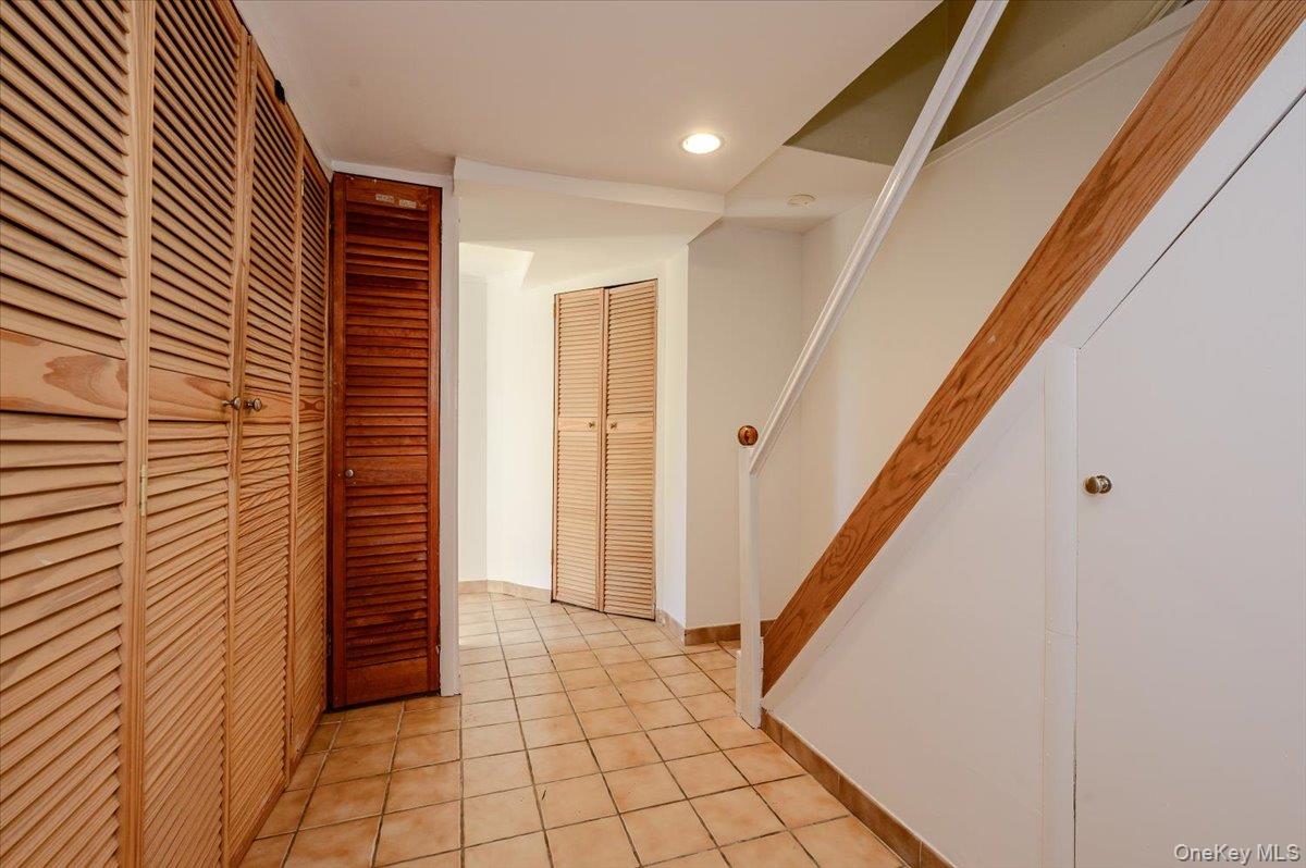 3855 Douglaston Parkway Property Photo 18