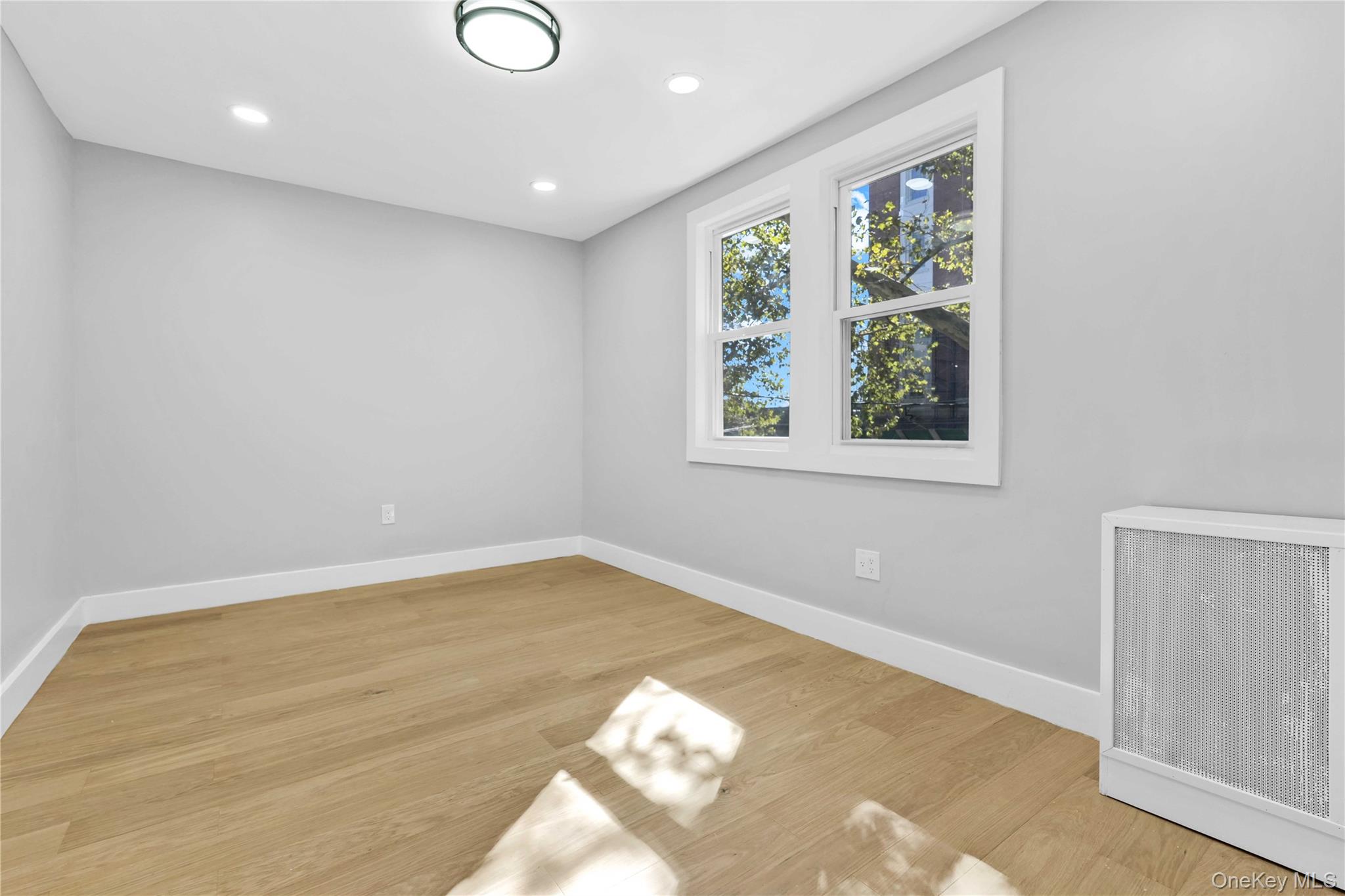 109-33 Union Hall Street Property Photo 24