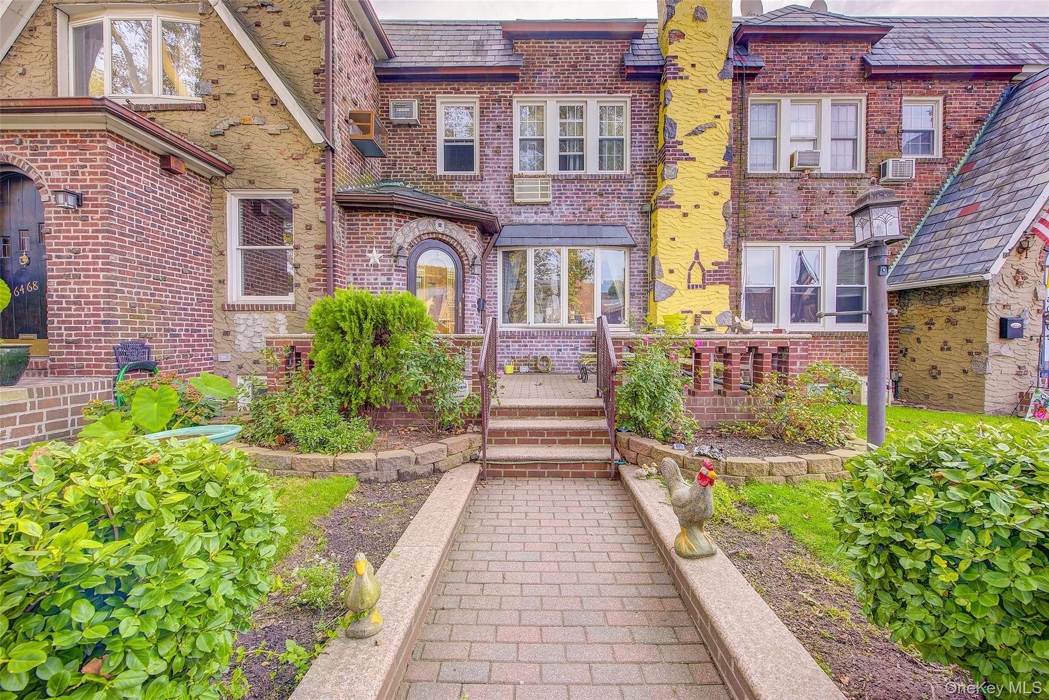64-66 84th Place Property Photo 1