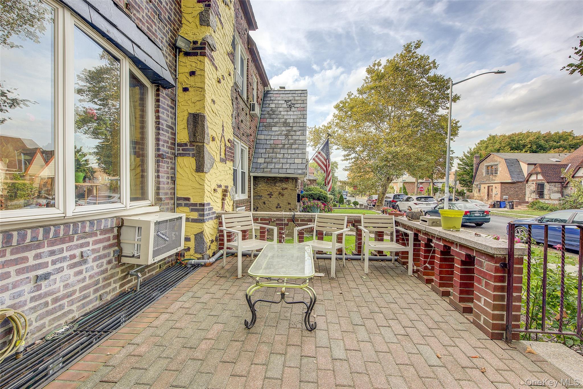 64-66 84th Place Property Photo 2