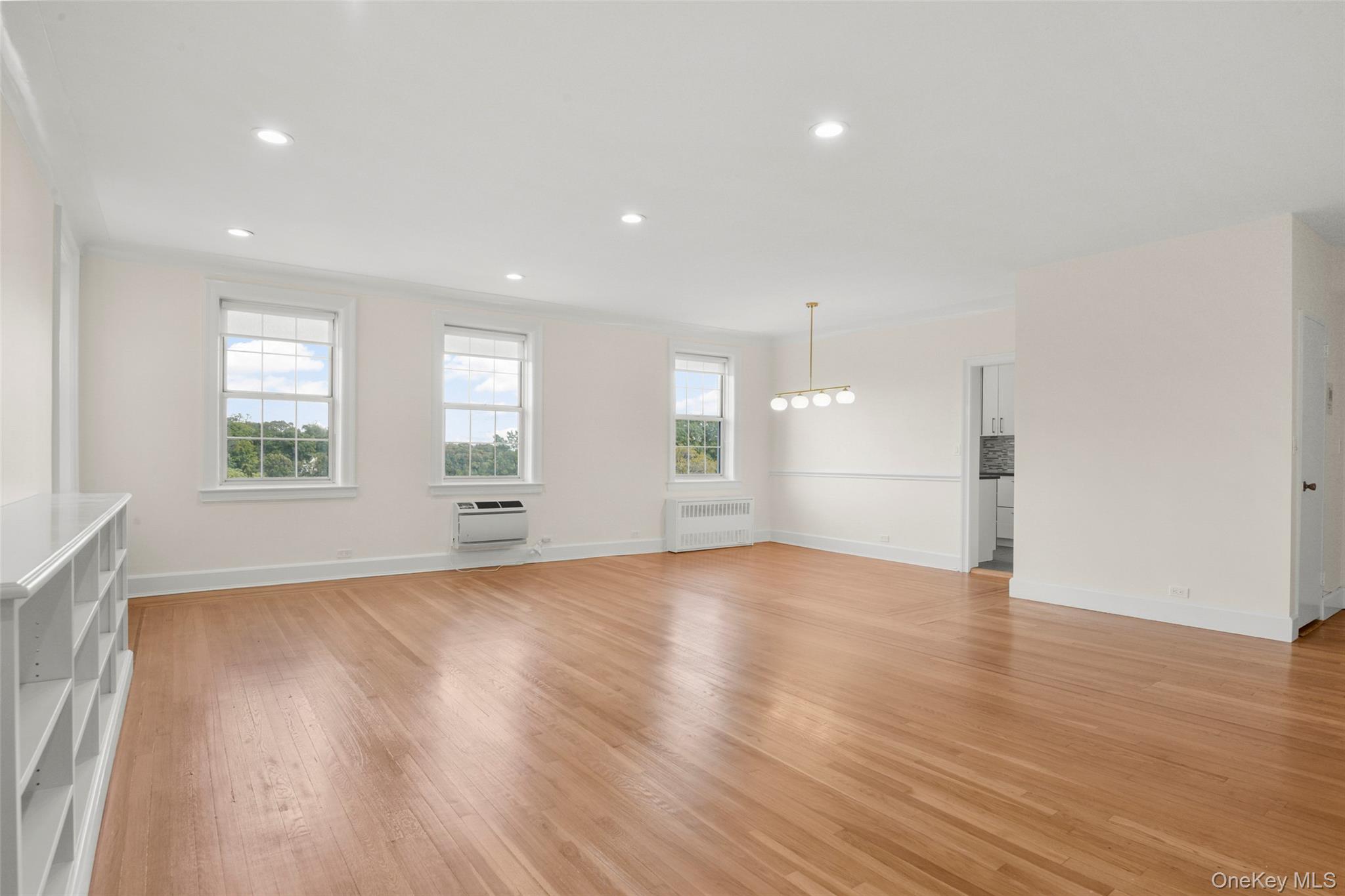 16 N Chatsworth Avenue 712 Property Photo 7