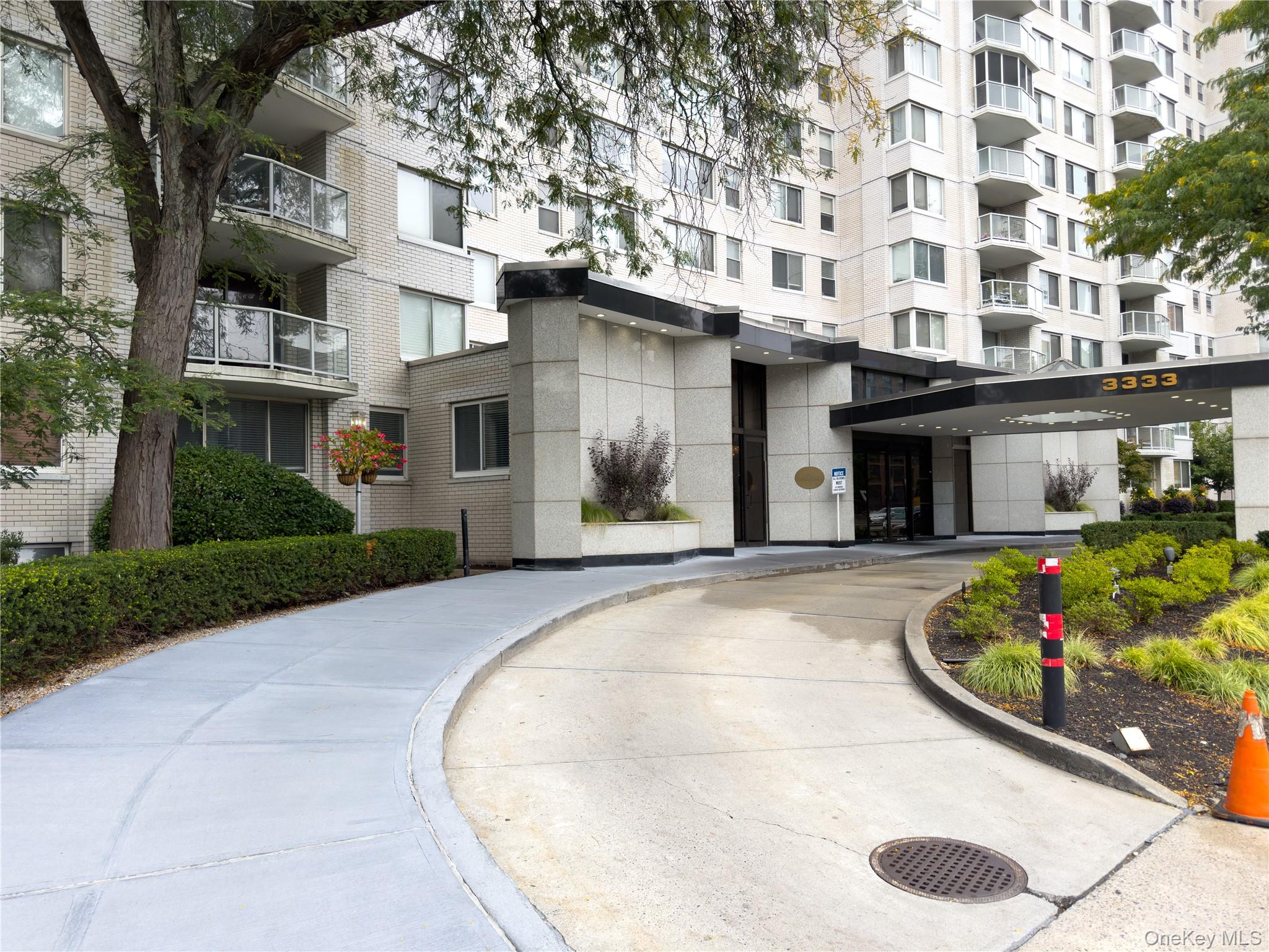 3333 Henry Hudson Parkway 5t Property Photo 1