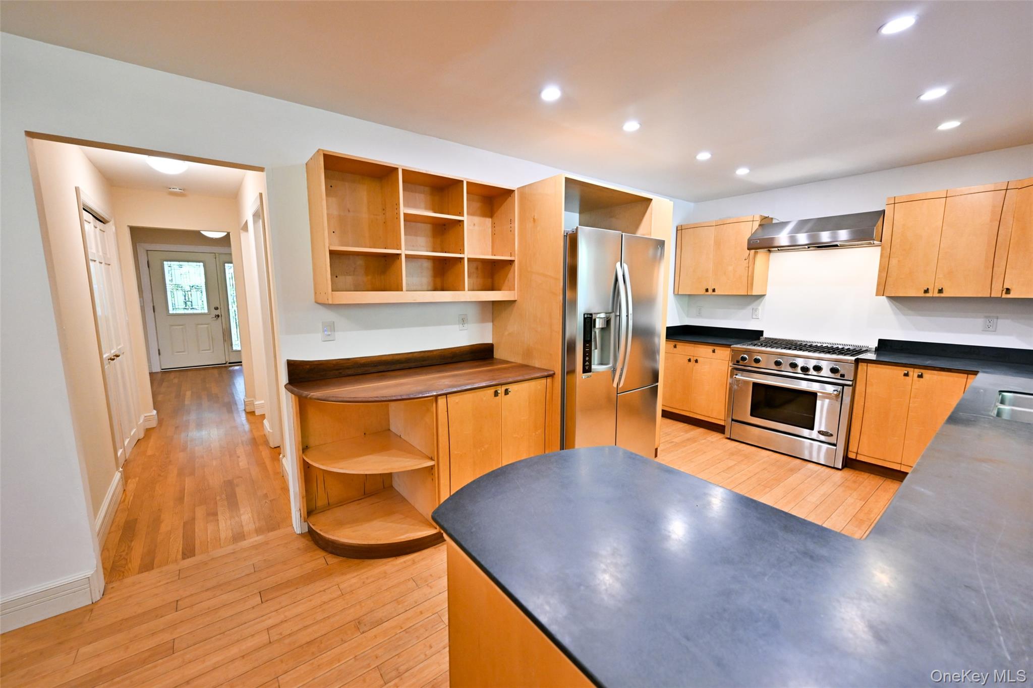 12 Tower Hill Road Property Photo 13