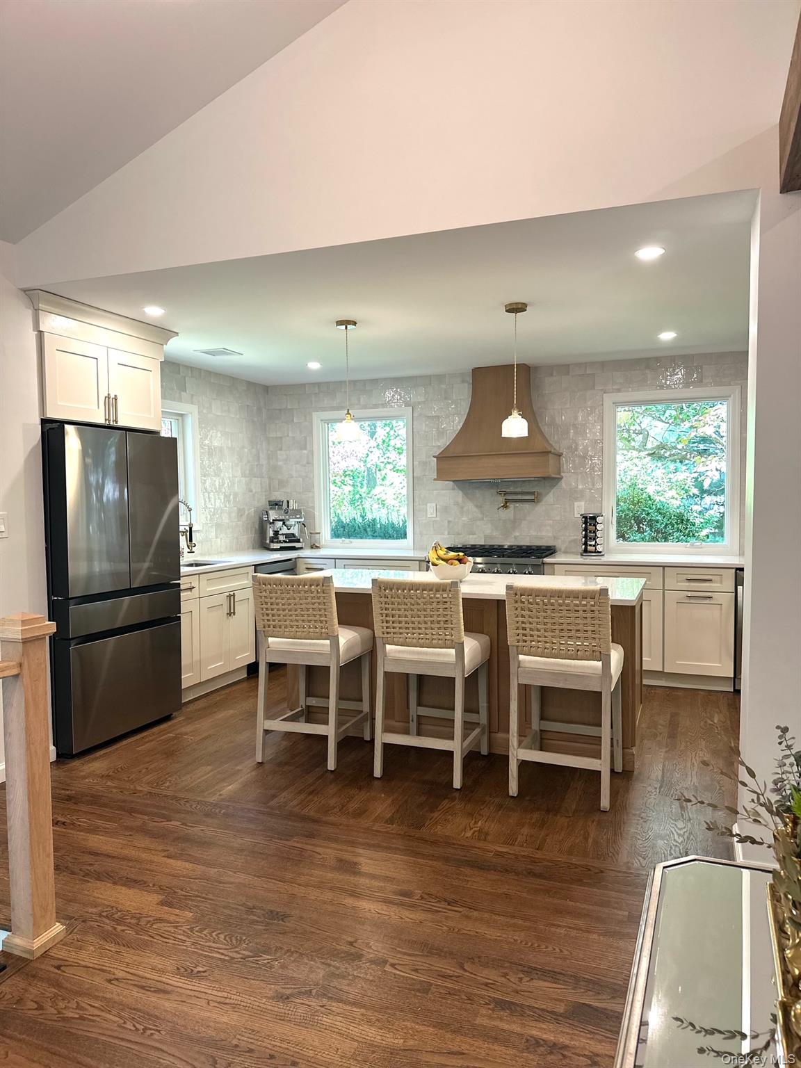 10 Moonedge Road Property Photo 15