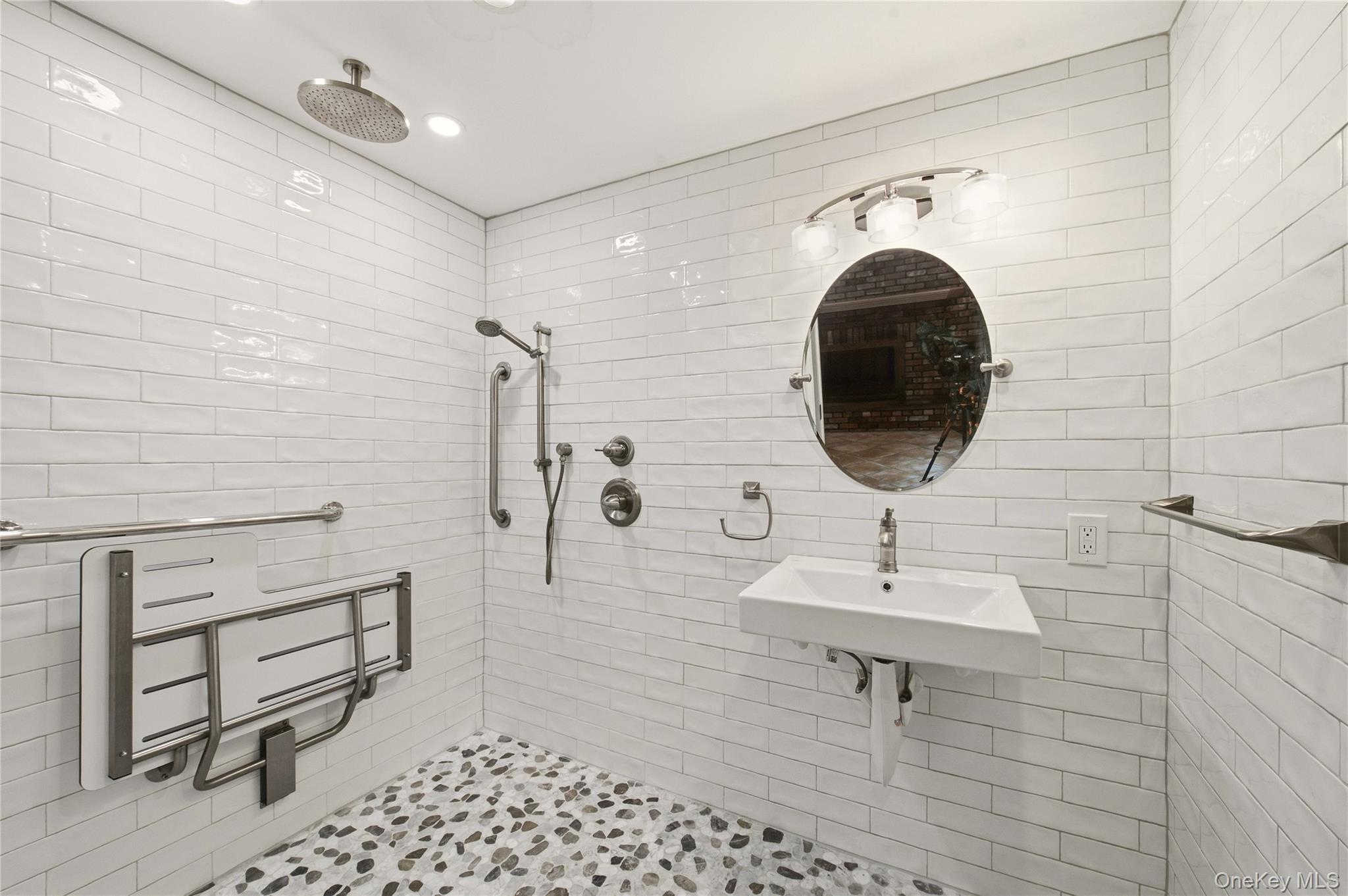 2554 Linden Lane Property Photo 9