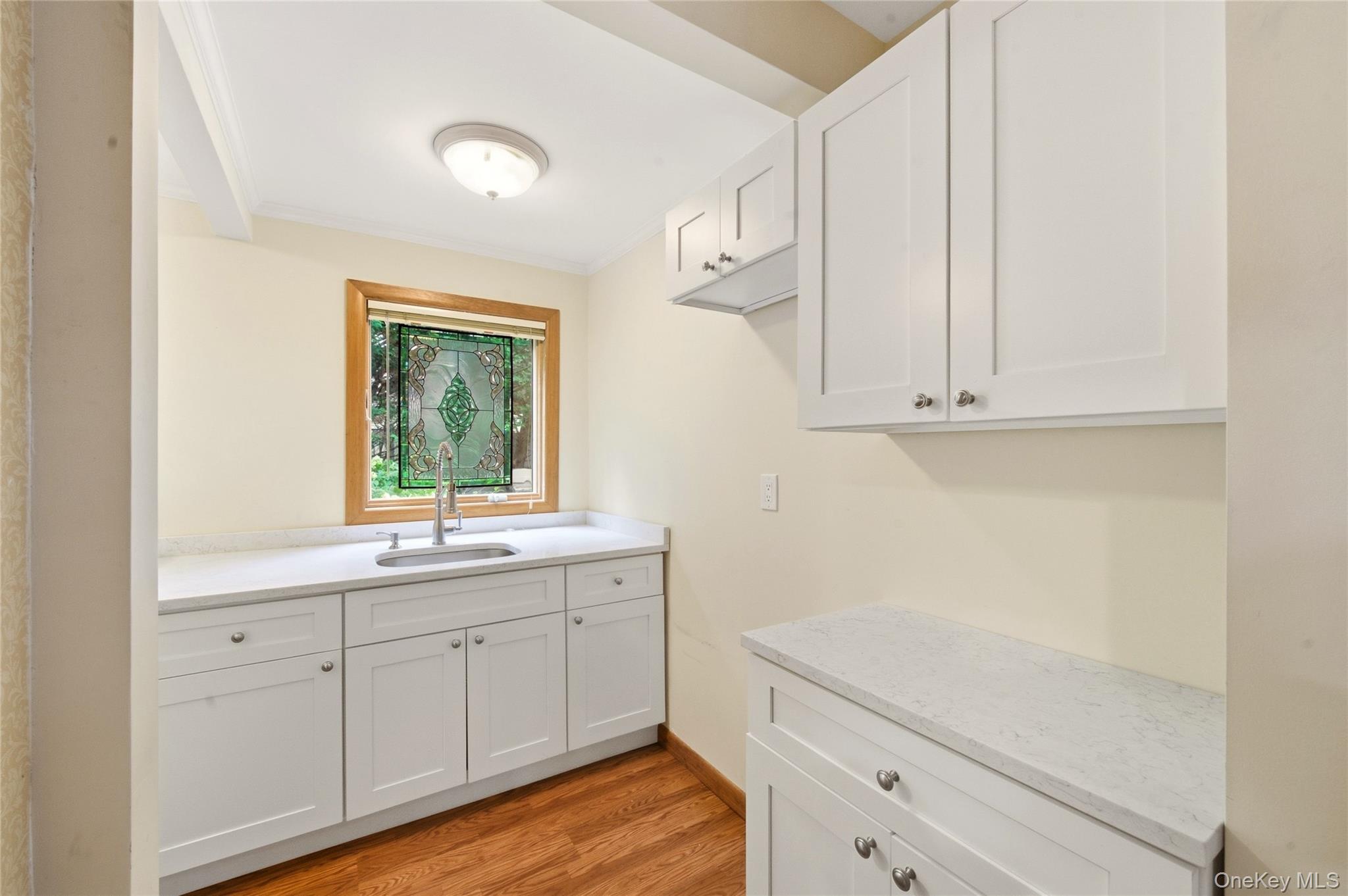 2554 Linden Lane Property Photo 11