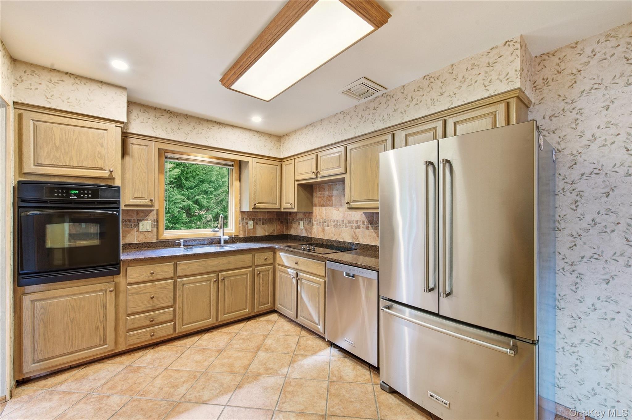 2554 Linden Lane Property Photo 18