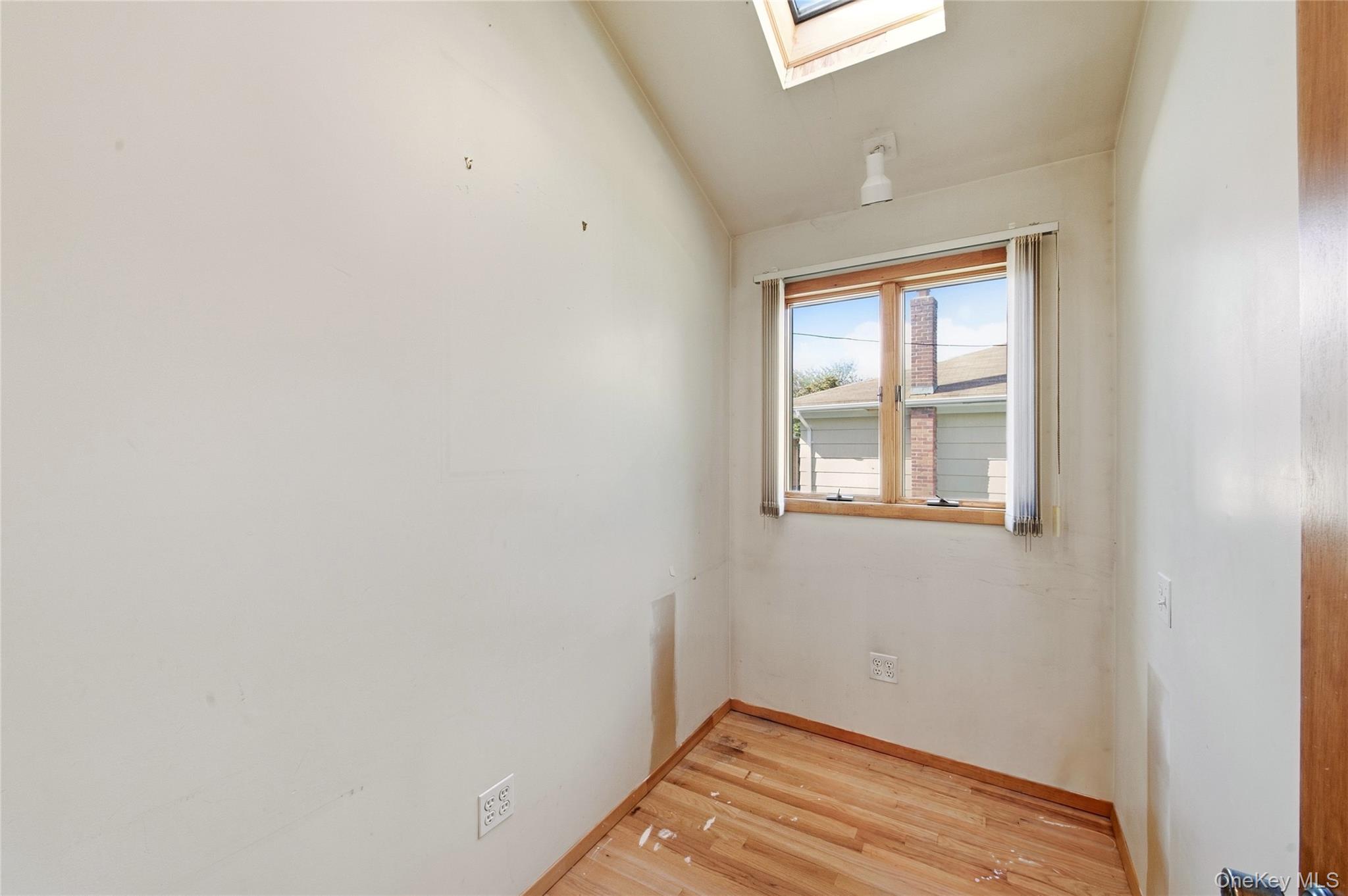 2554 Linden Lane Property Photo 22
