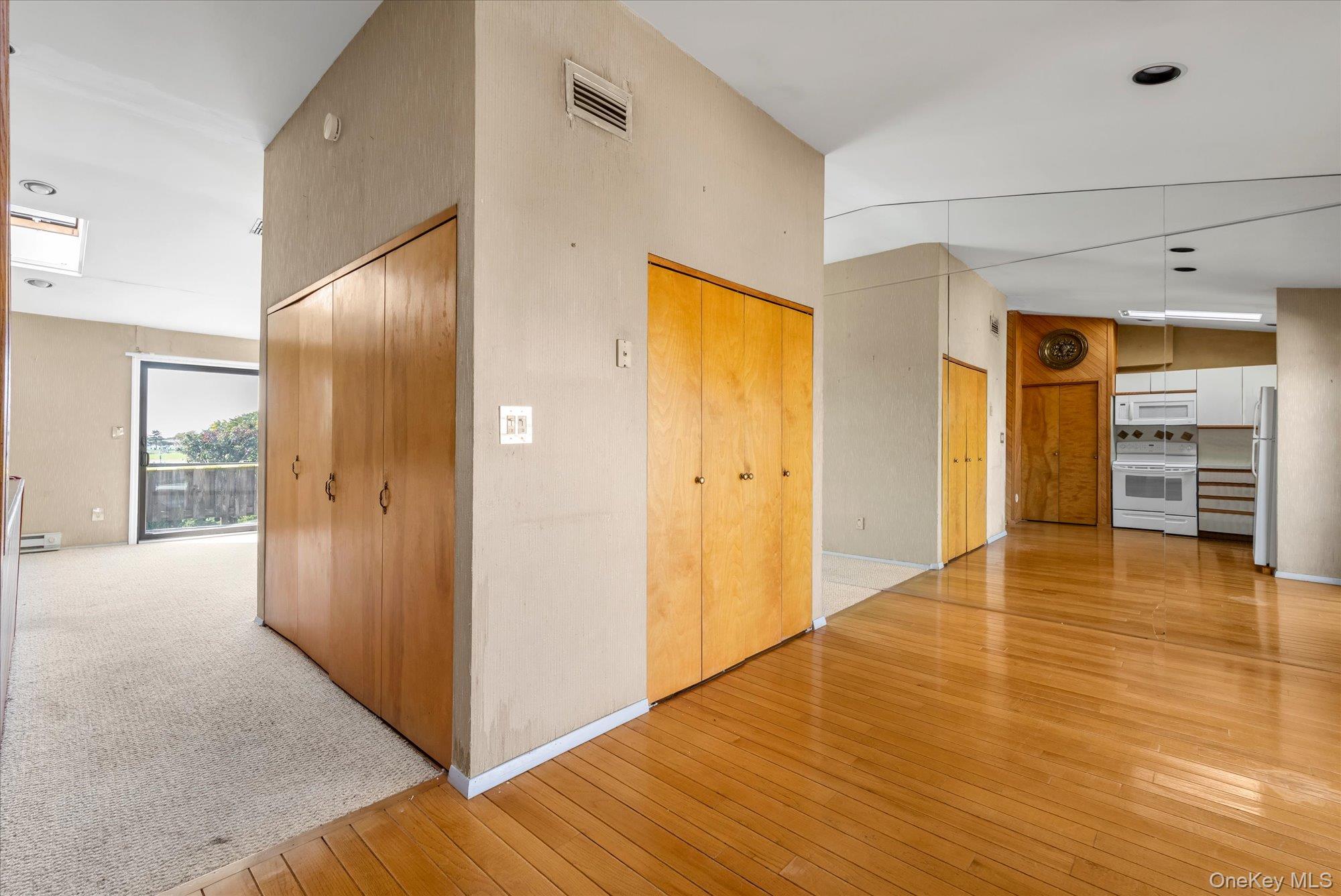 1 Anchorage 1208 Property Photo 6