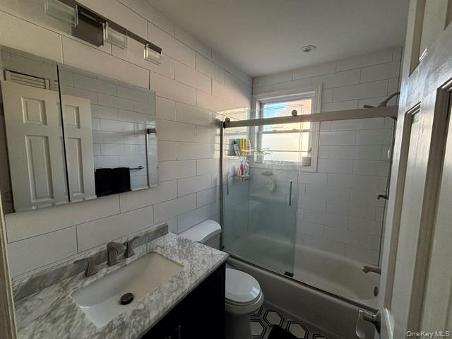5 Barry Road Property Photo 5