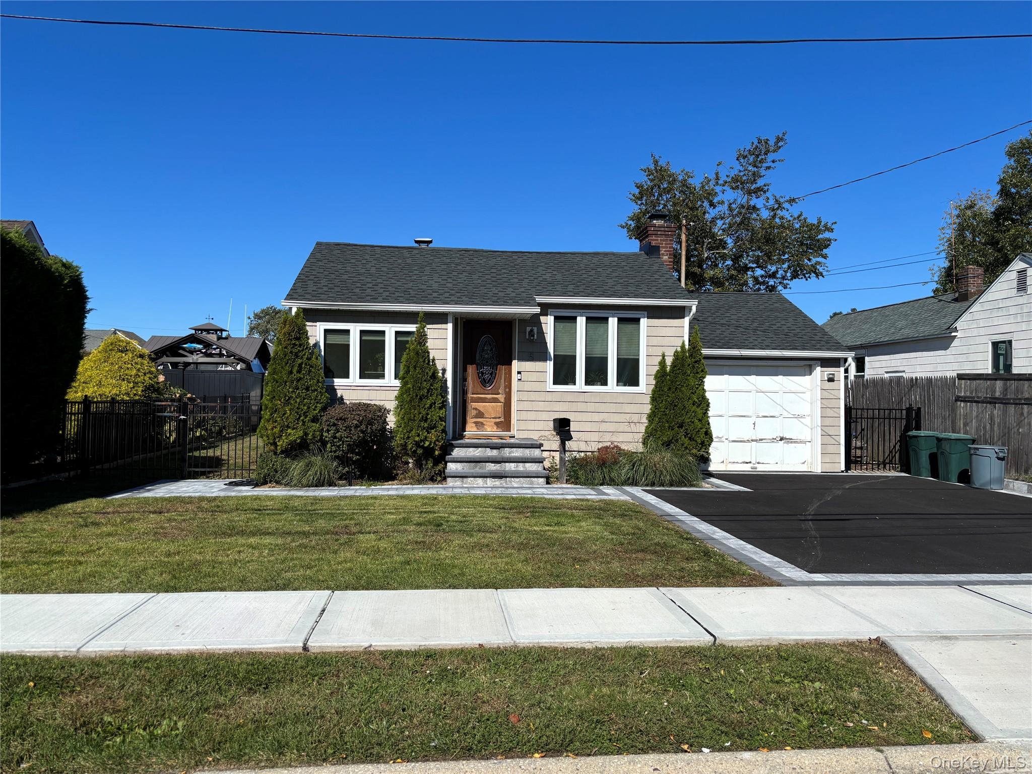 5 Barry Road Property Photo 13
