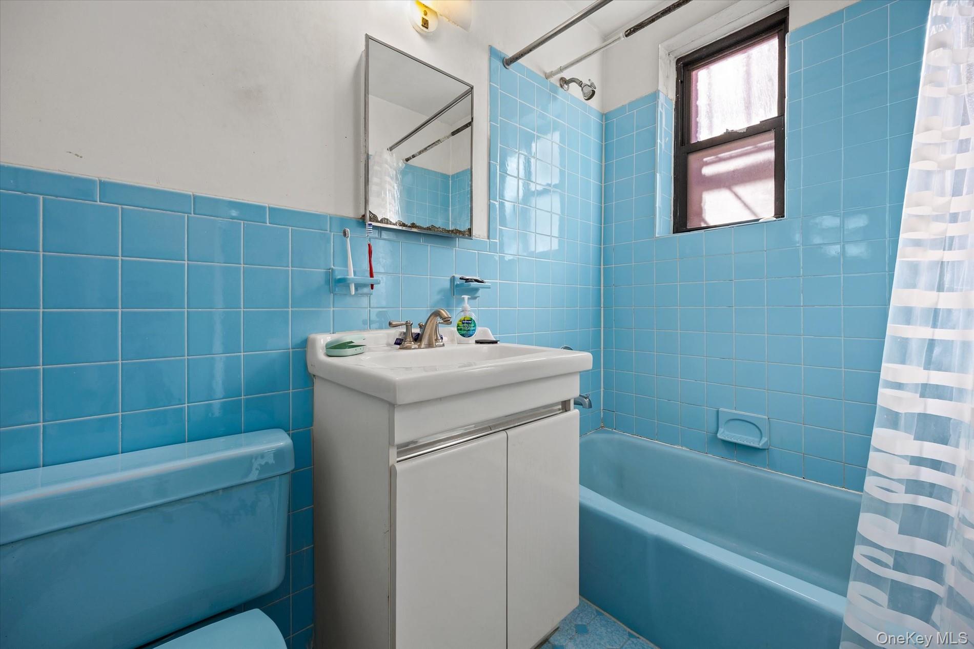 65-15 38th Avenue 5z Property Photo 12