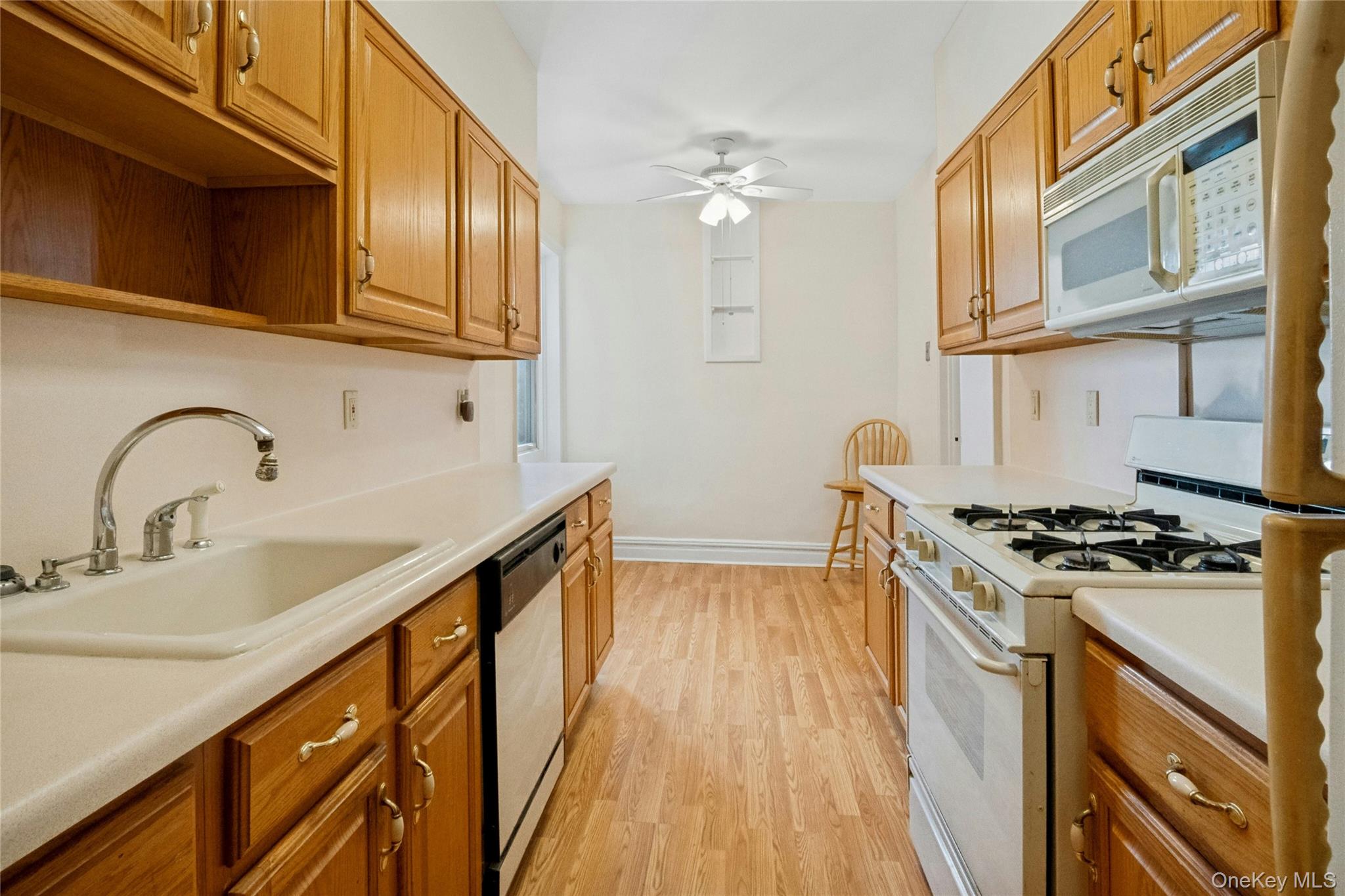 19 S Broadway 5 D Property Photo 6