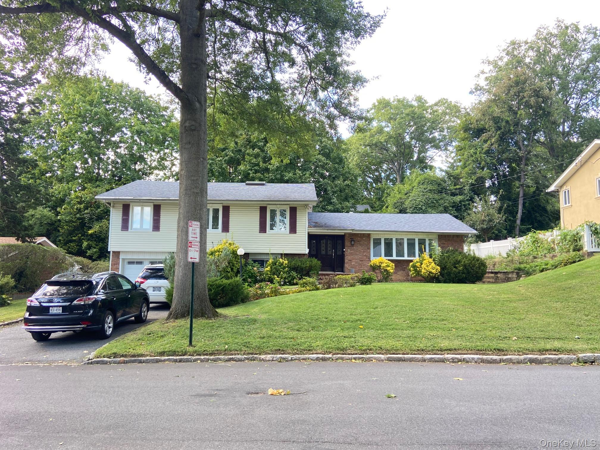 12 Russell Woods Road Property Photo 1