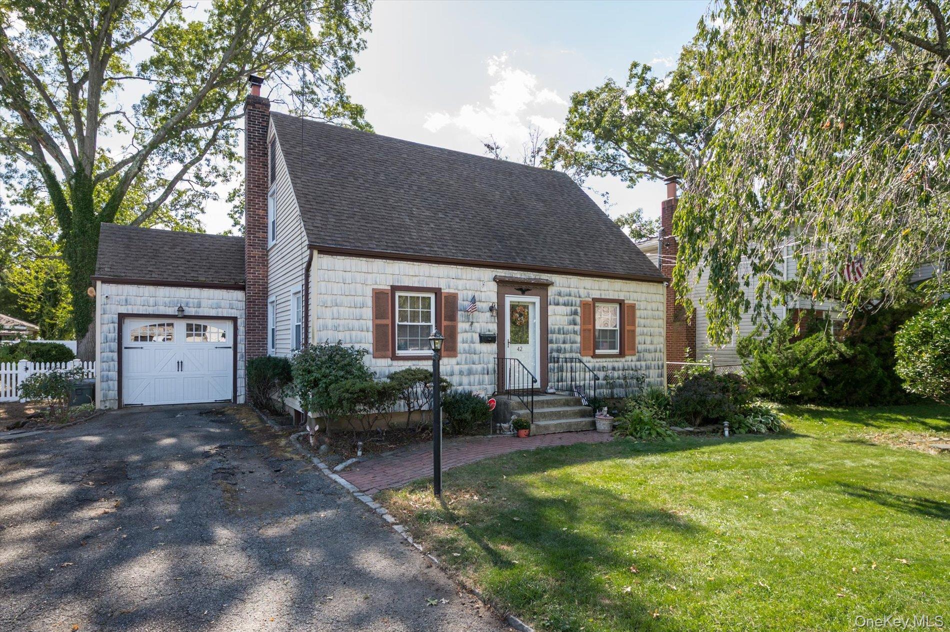 42 Sherman Avenue Property Photo 1
