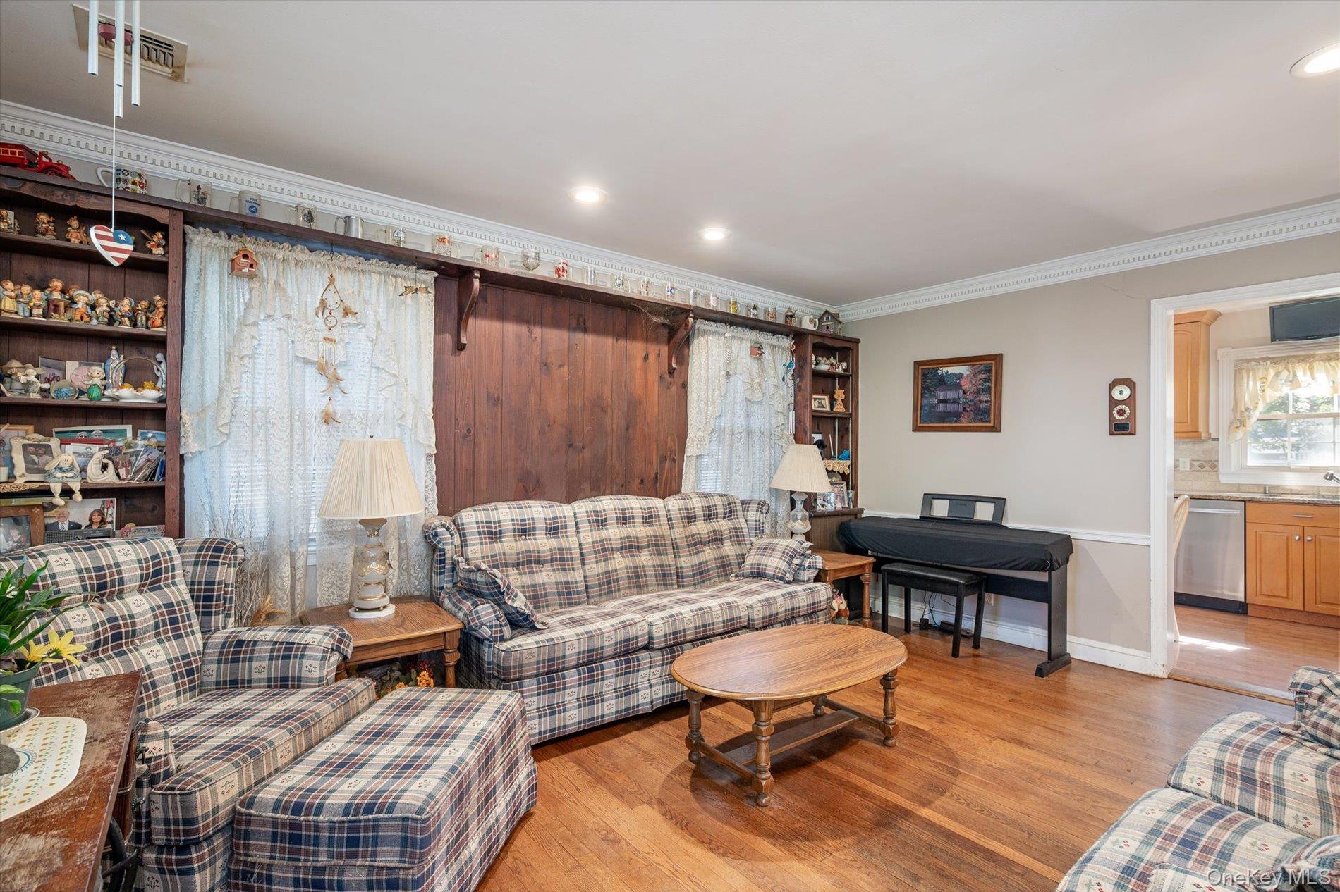 42 Sherman Avenue Property Photo 3