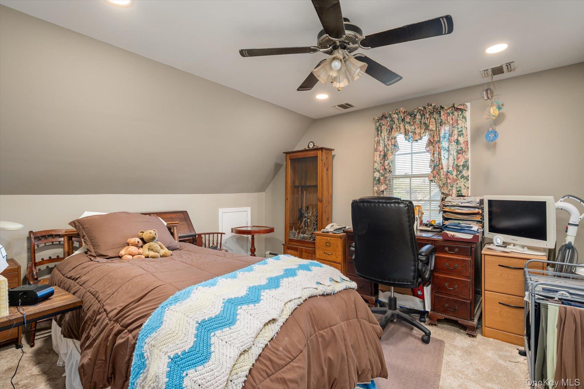 42 Sherman Avenue Property Photo 9