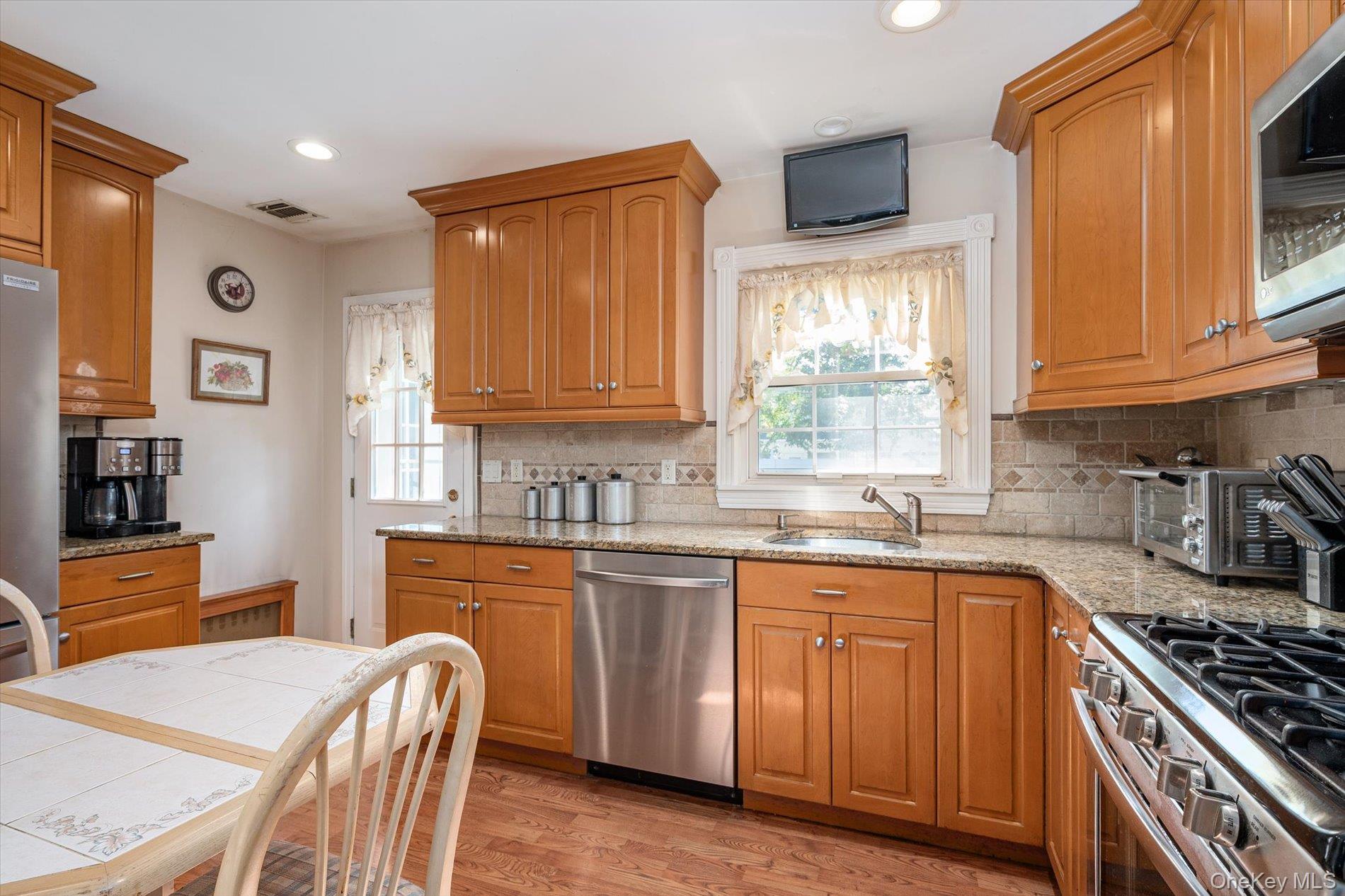 42 Sherman Avenue Property Photo 13