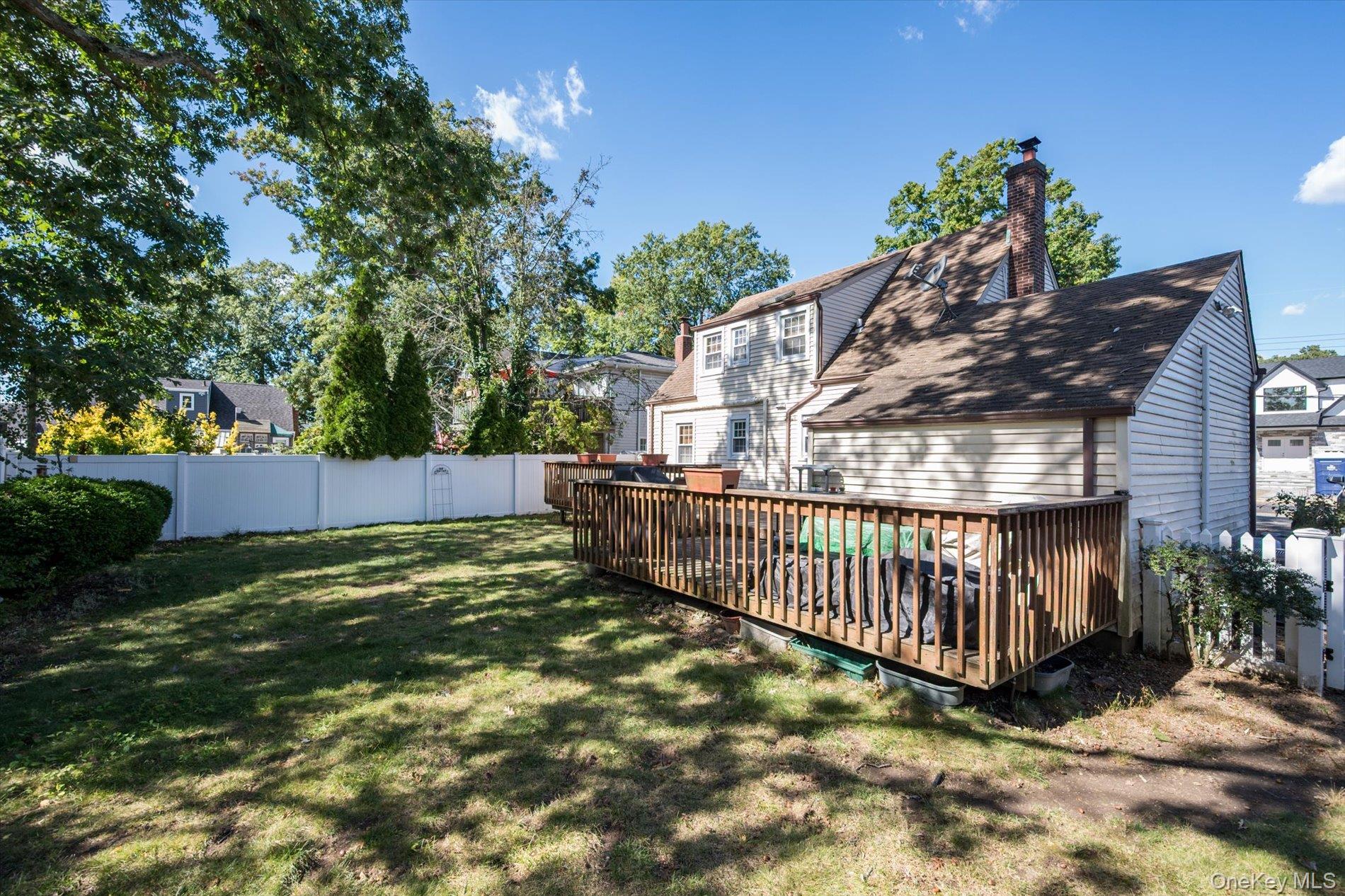42 Sherman Avenue Property Photo 17
