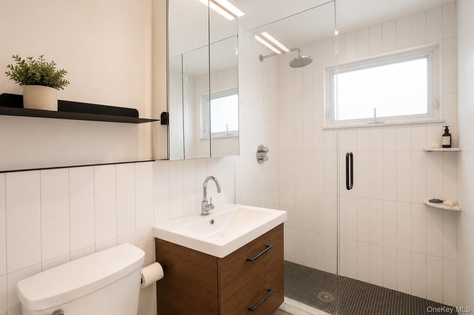 545 E Park Avenue Property Photo 22